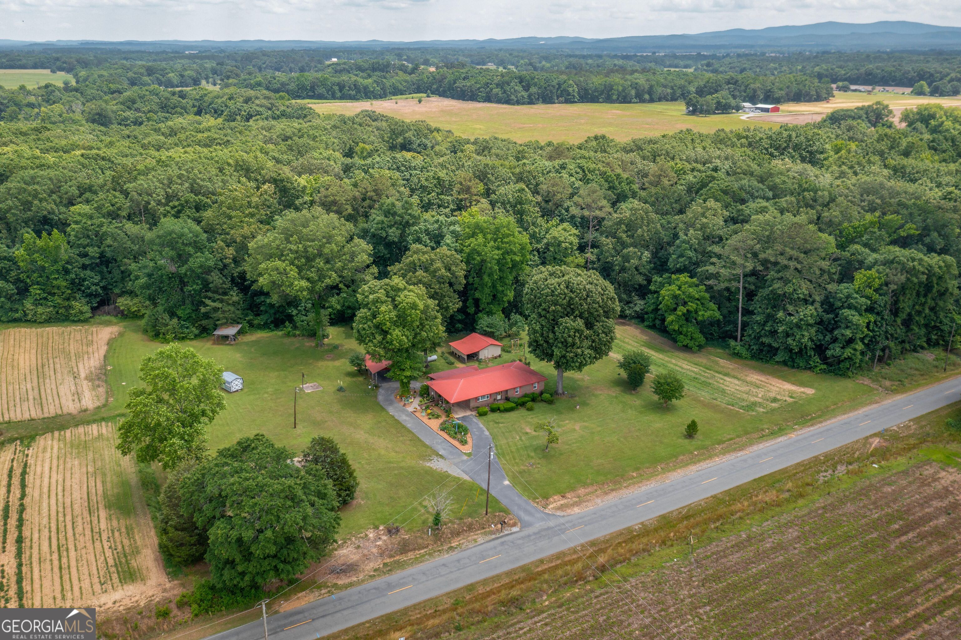 Photo 4 of 18 of 7250 County Road 113 house