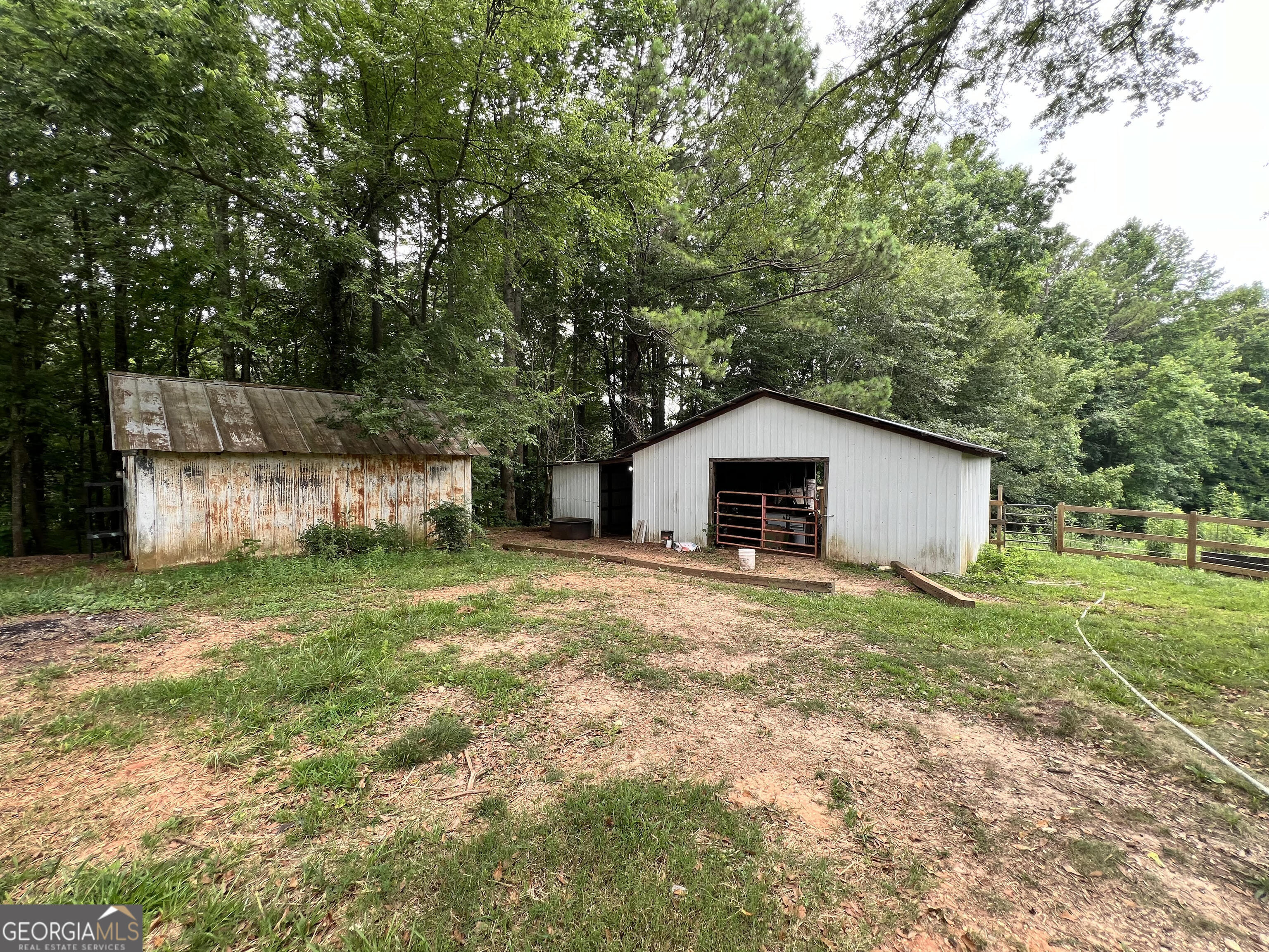 Photo 13 of 18 of 2131 County Road 11 house