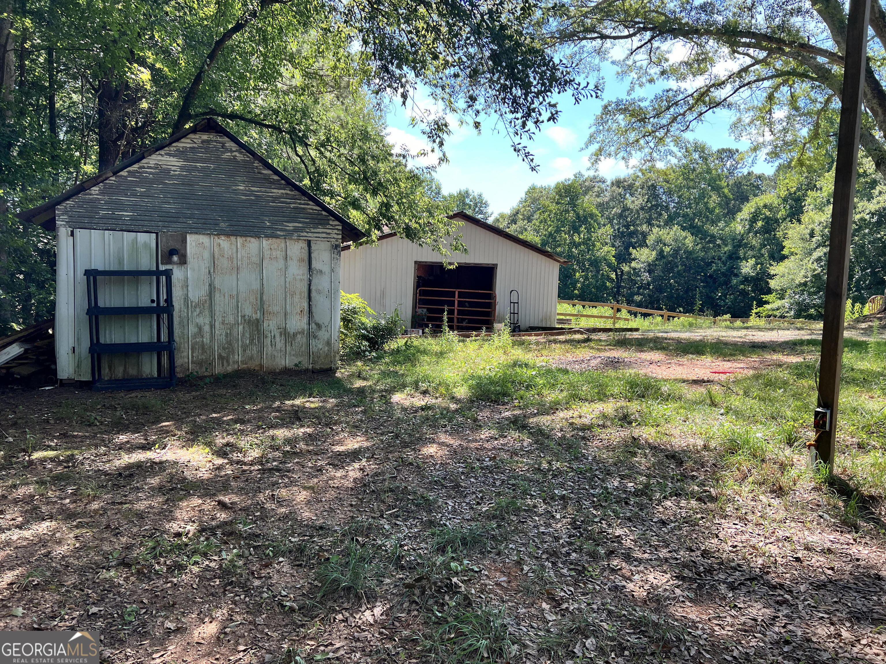 Photo 16 of 18 of 2131 County Road 11 house