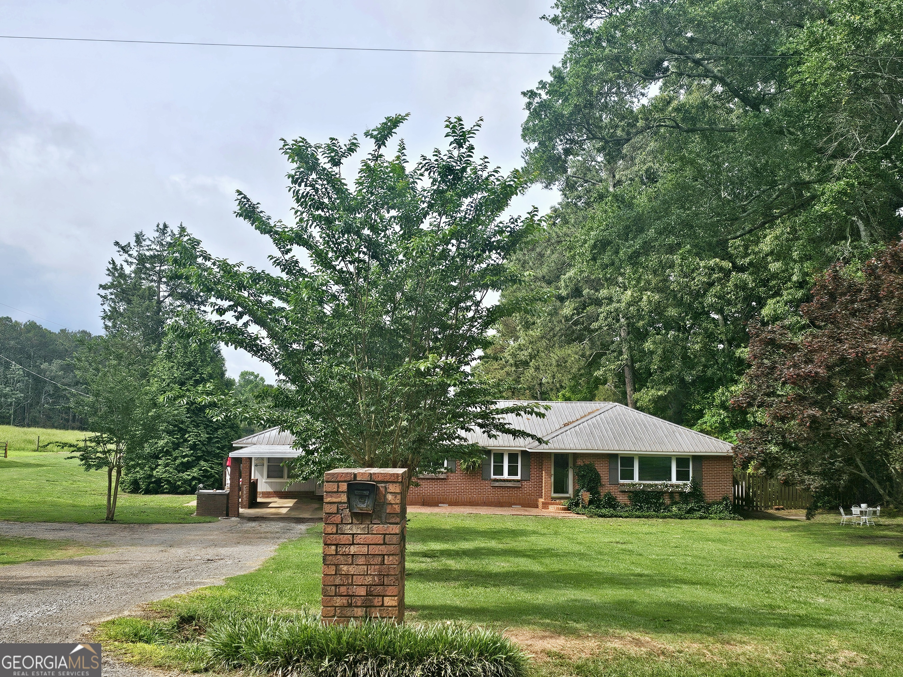 Photo 1 of 39 of 1202 County Rd 103 house