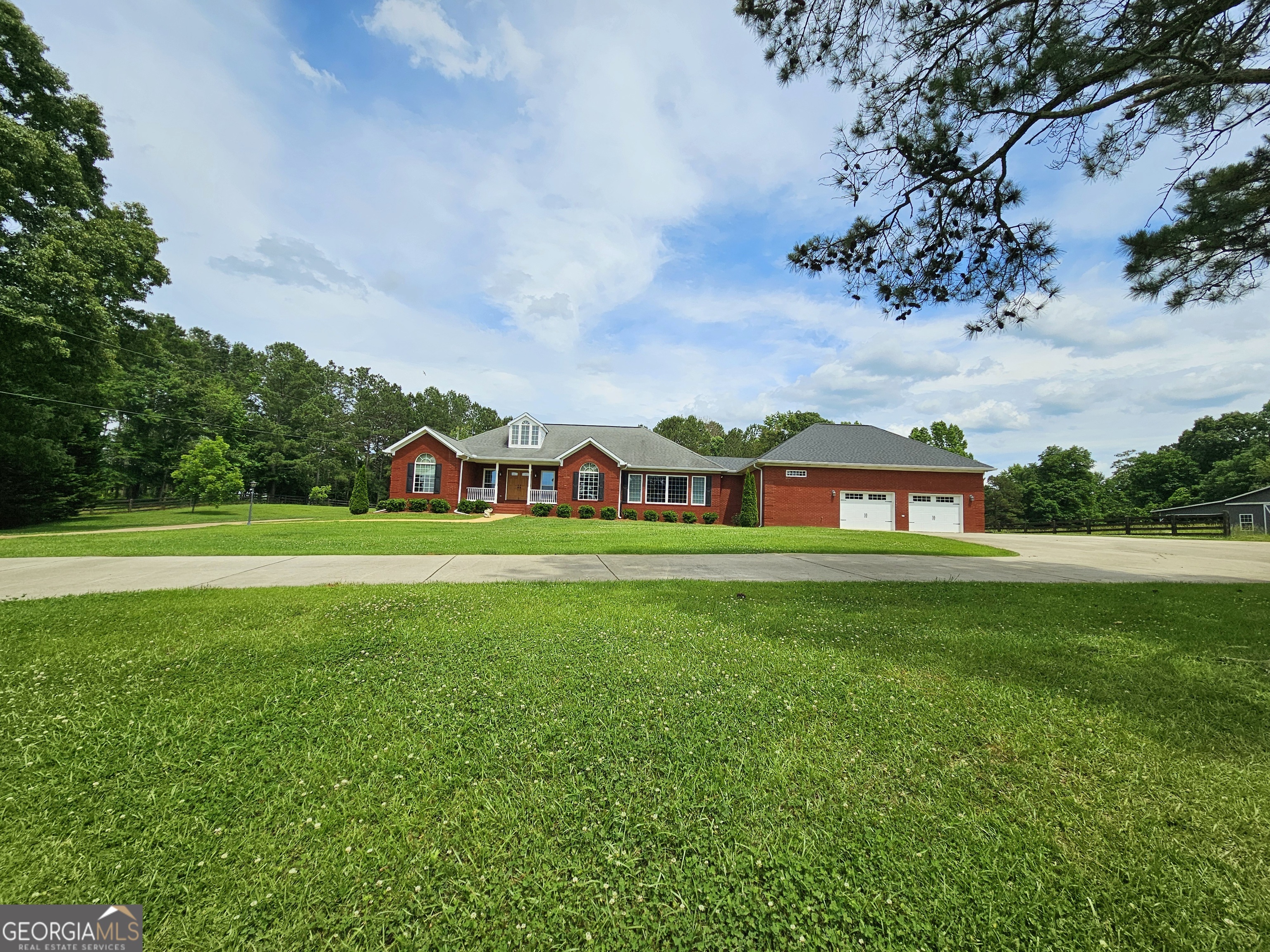 Photo 5 of 54 of 10712 Co Road 59 house