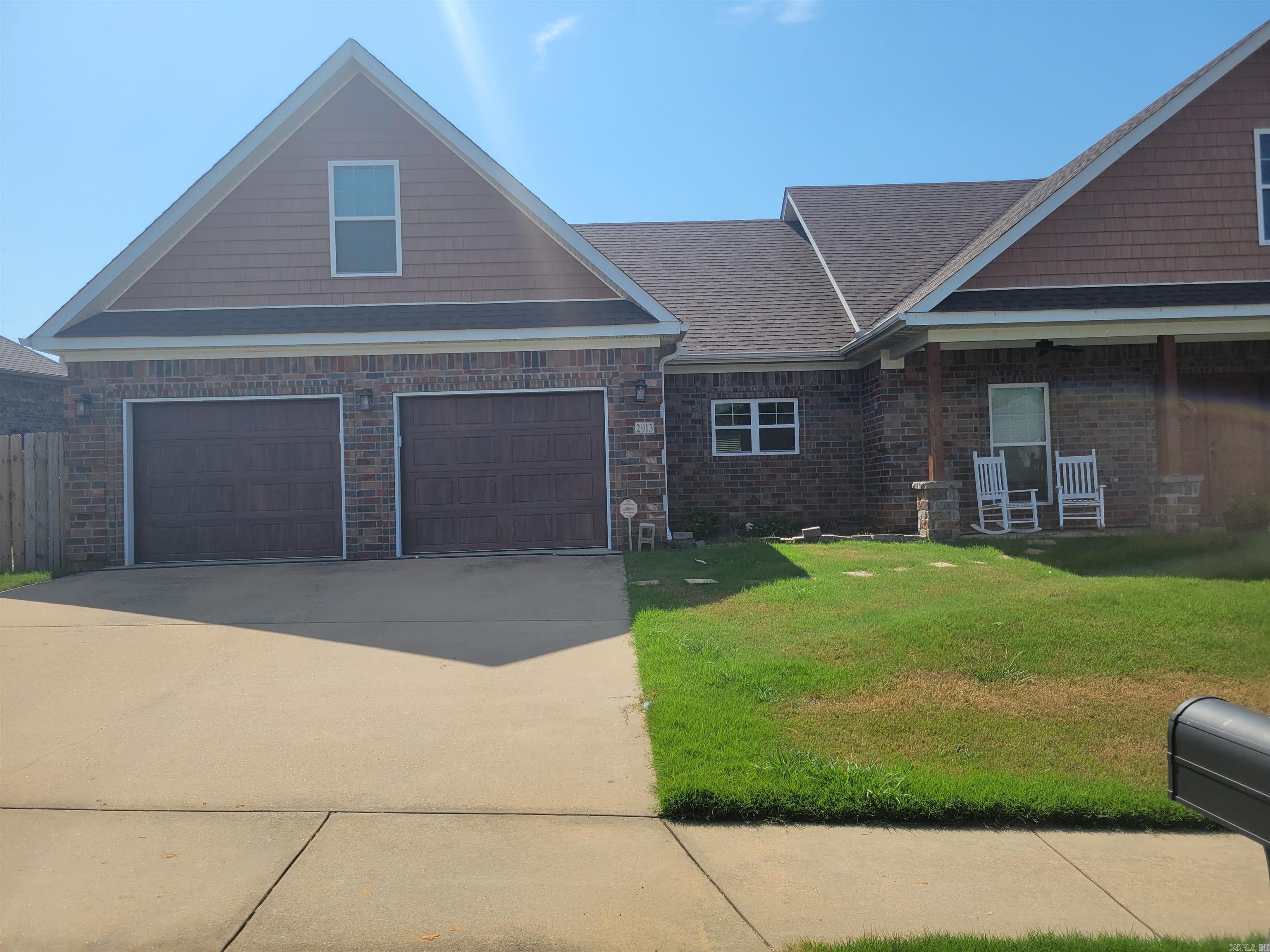 Photo 2 of 10 of 2913 Coldwater Drive house