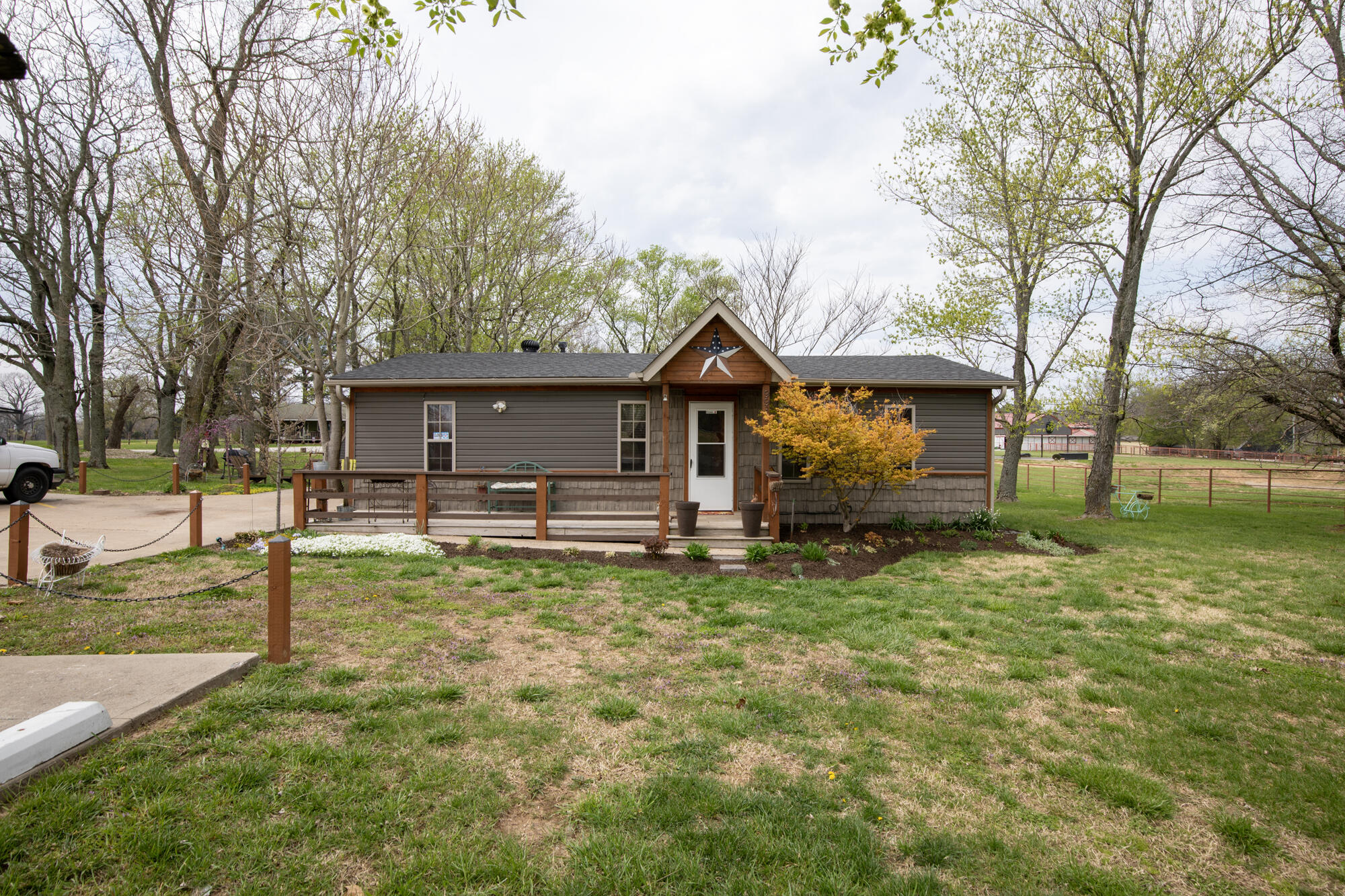 Photo 5 of 23 of 9936 Highway 72 house