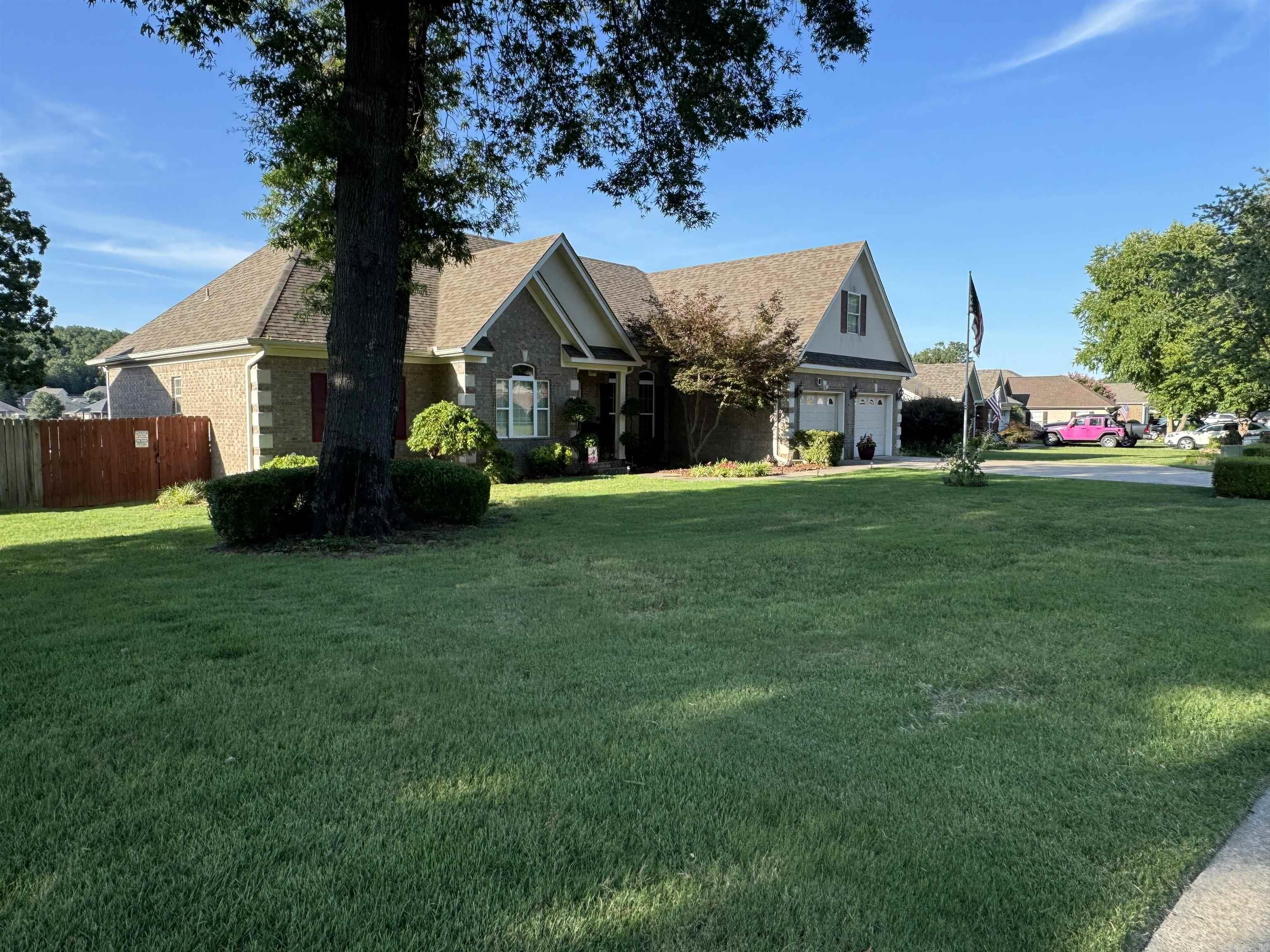 Photo 5 of 23 of 44 Magness Creek Drive house