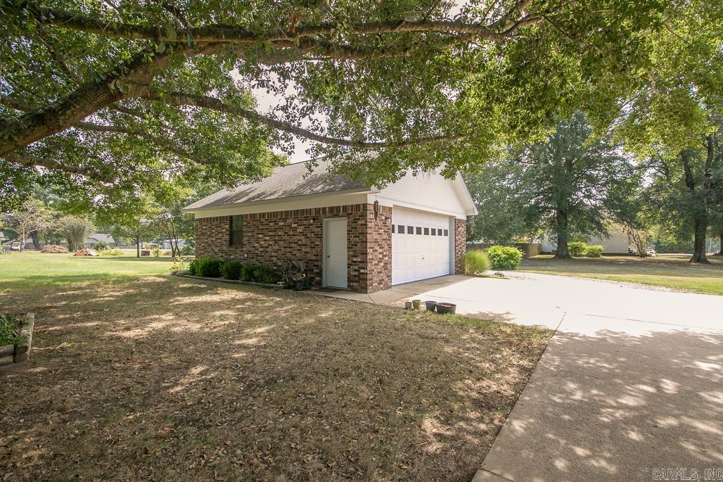 Photo 6 of 48 of 2125 Mt. Carmel Road house