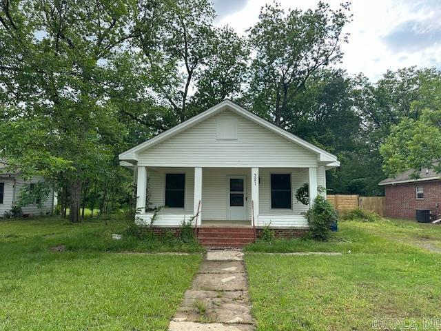 Photo 1 of 16 of 321 Locust Avenue house