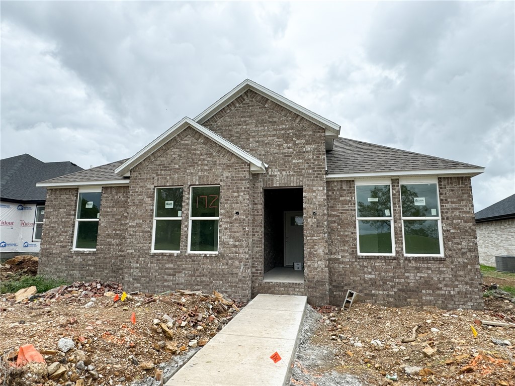 Photo 2 of 2 of 148 S Broyles Avenue house