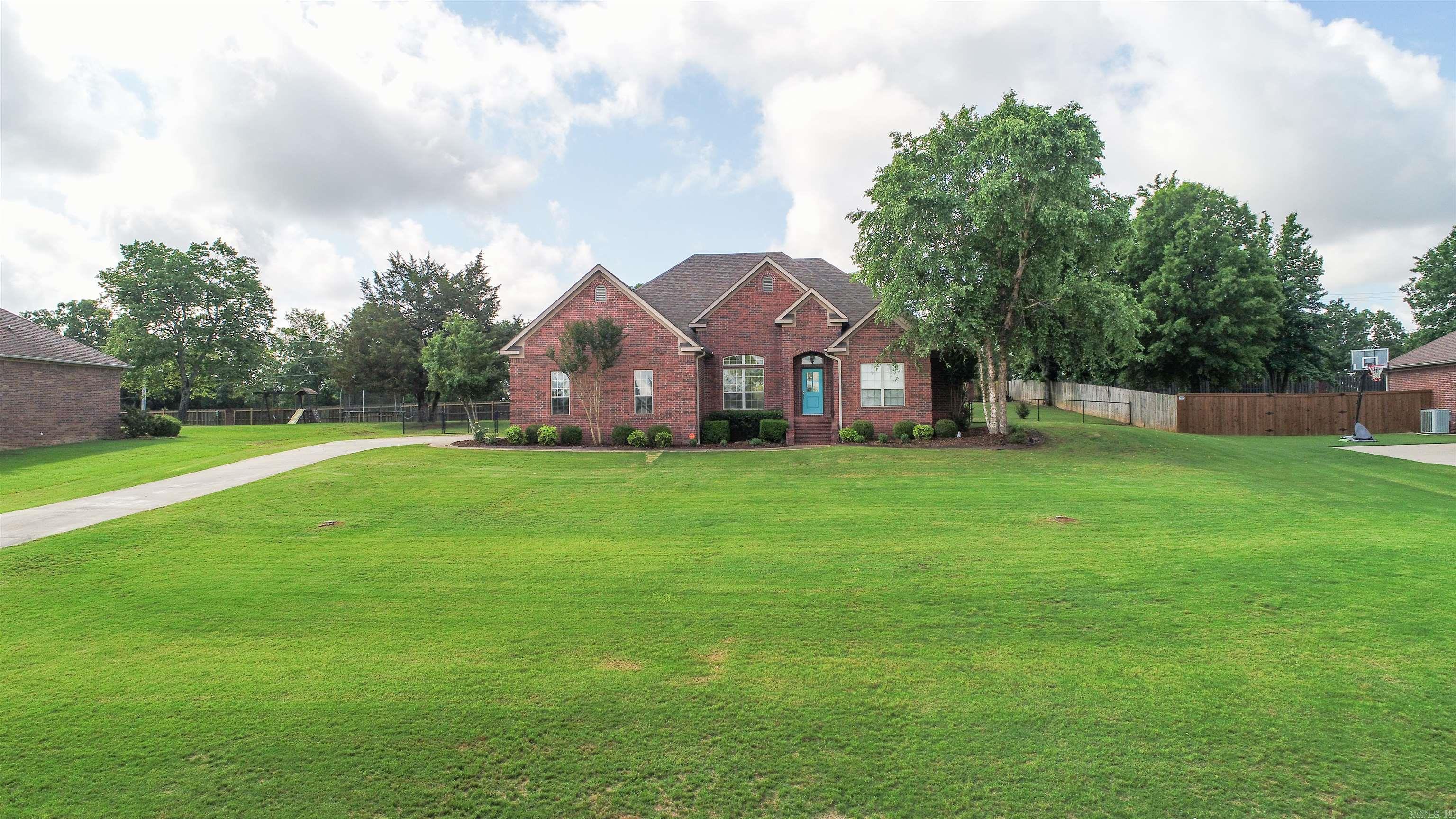 Photo 5 of 15 of 8 E Chateau Estates Drive house