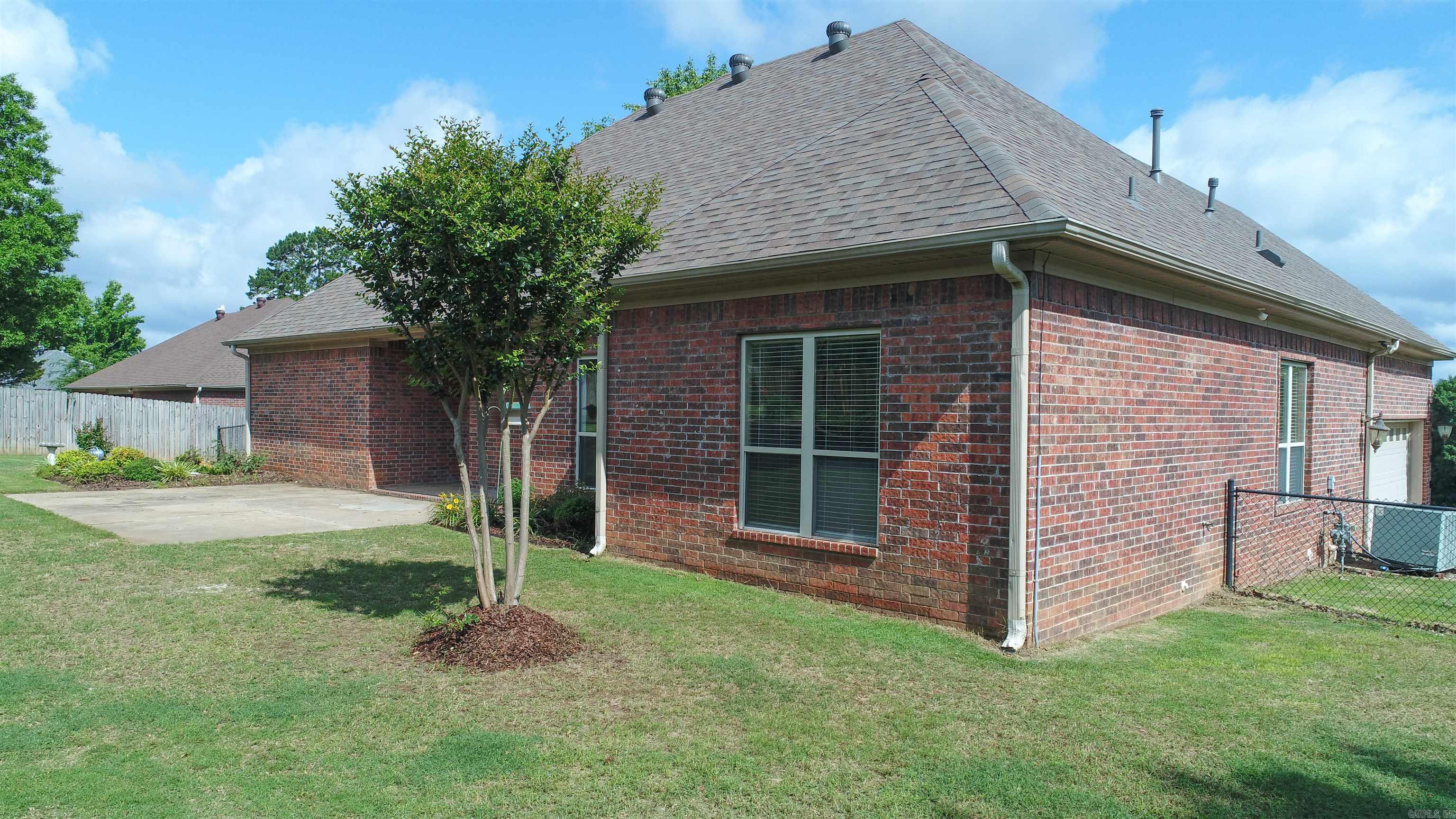 Photo 9 of 15 of 8 E Chateau Estates Drive house