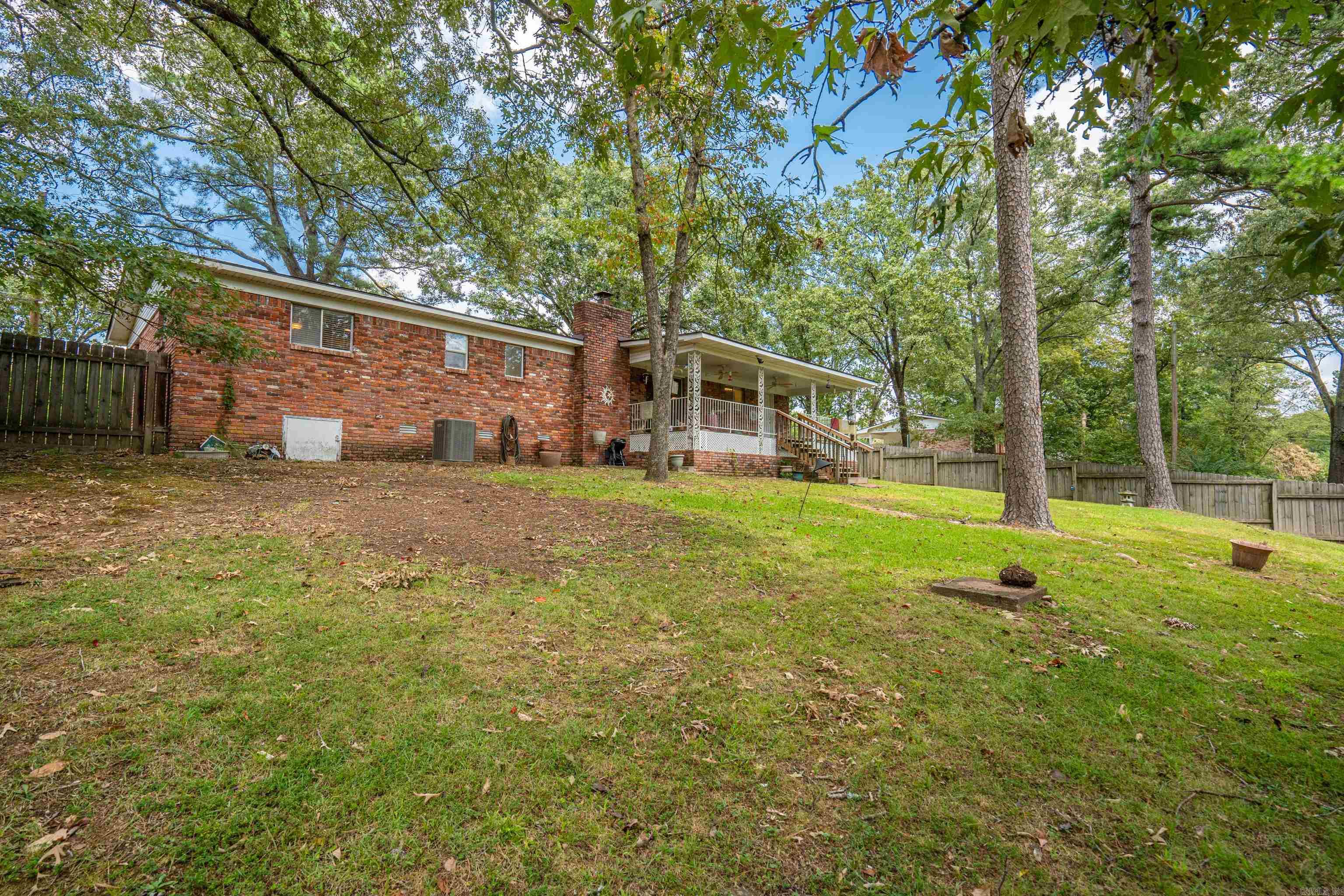 Photo 2 of 27 of 401 Lakeshore Drive house