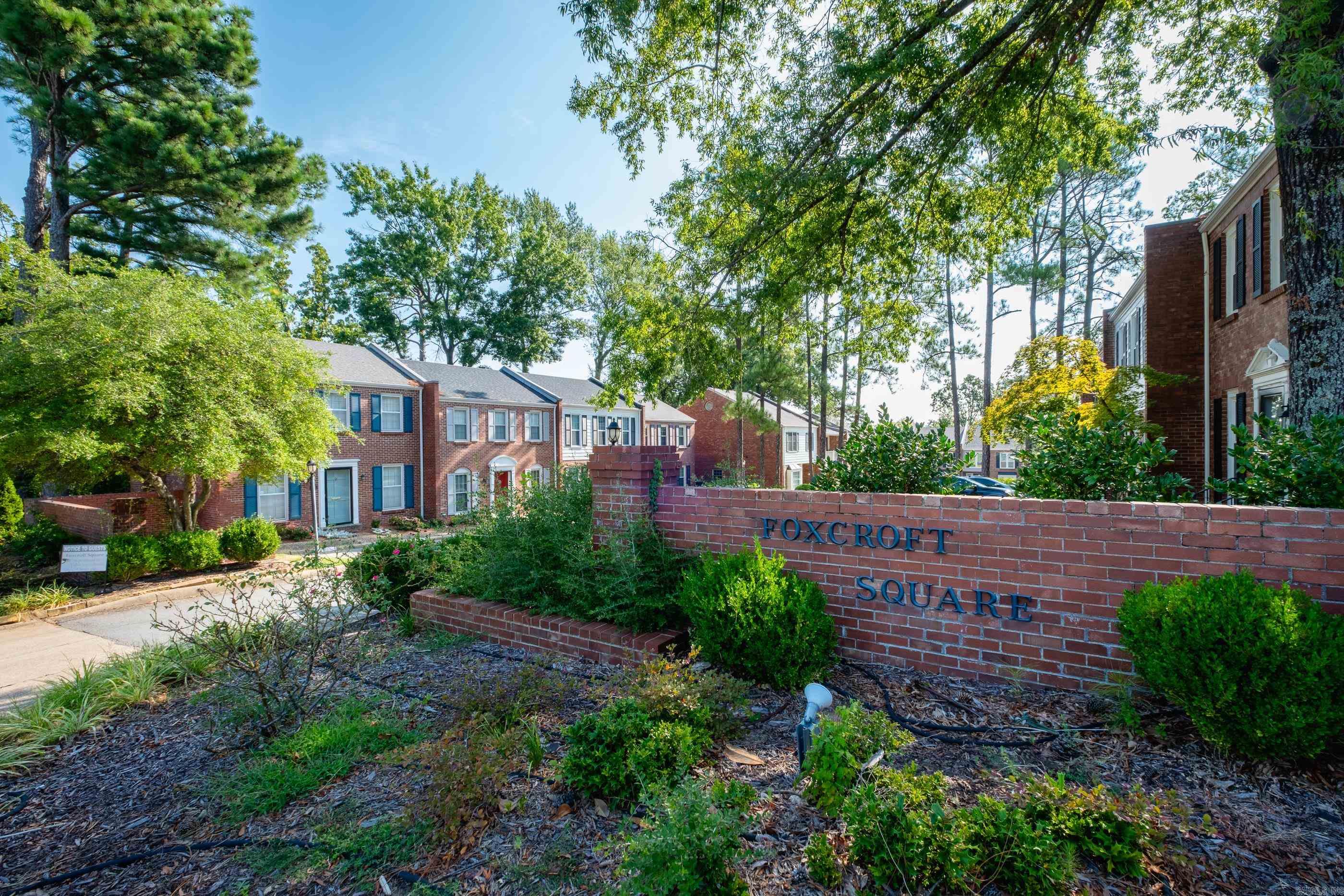 Photo 33 of 38 of 2805 Foxcroft Road 603 townhome