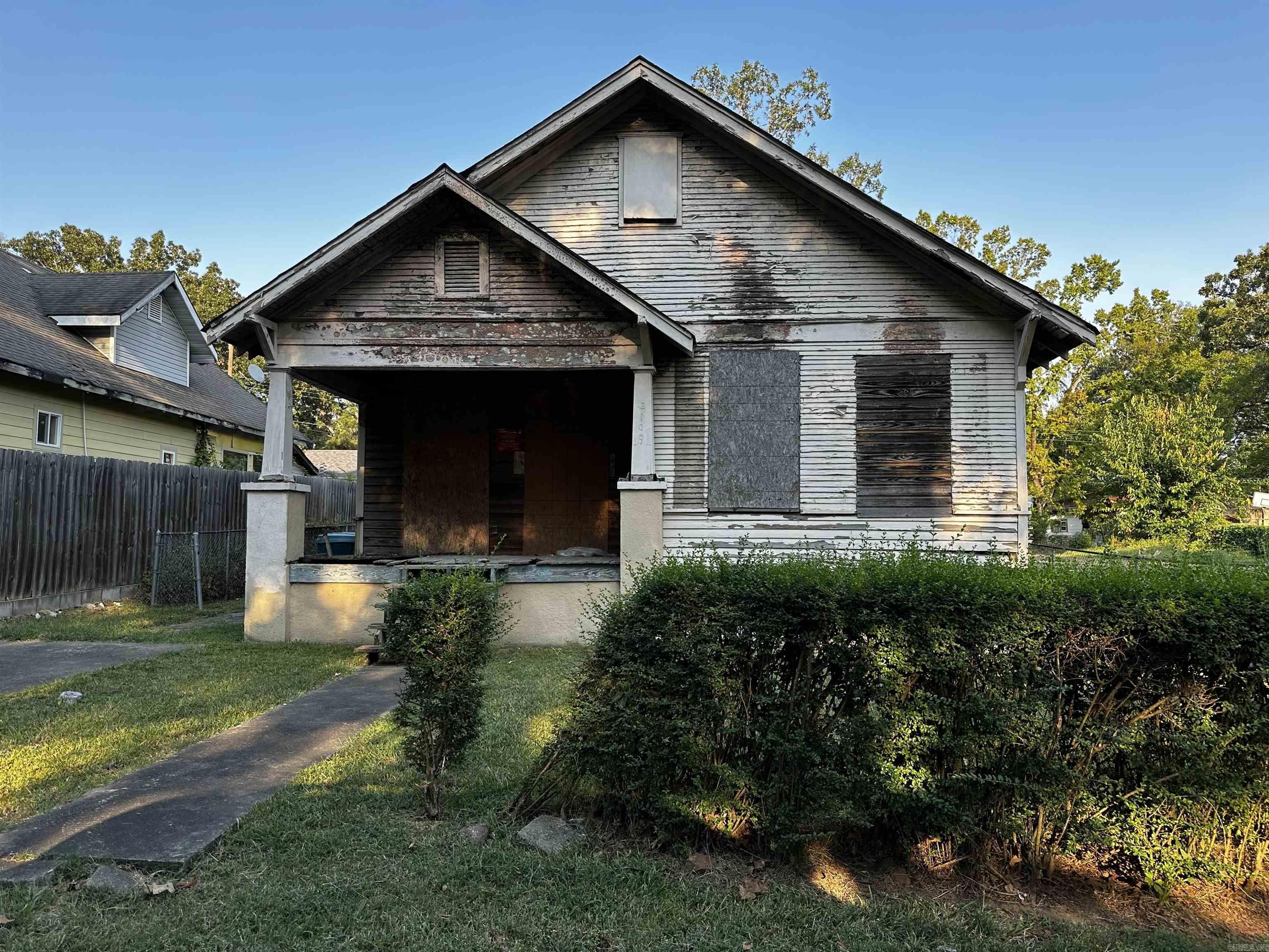 Photo 1 of 1 of 2109 S Cedar St house