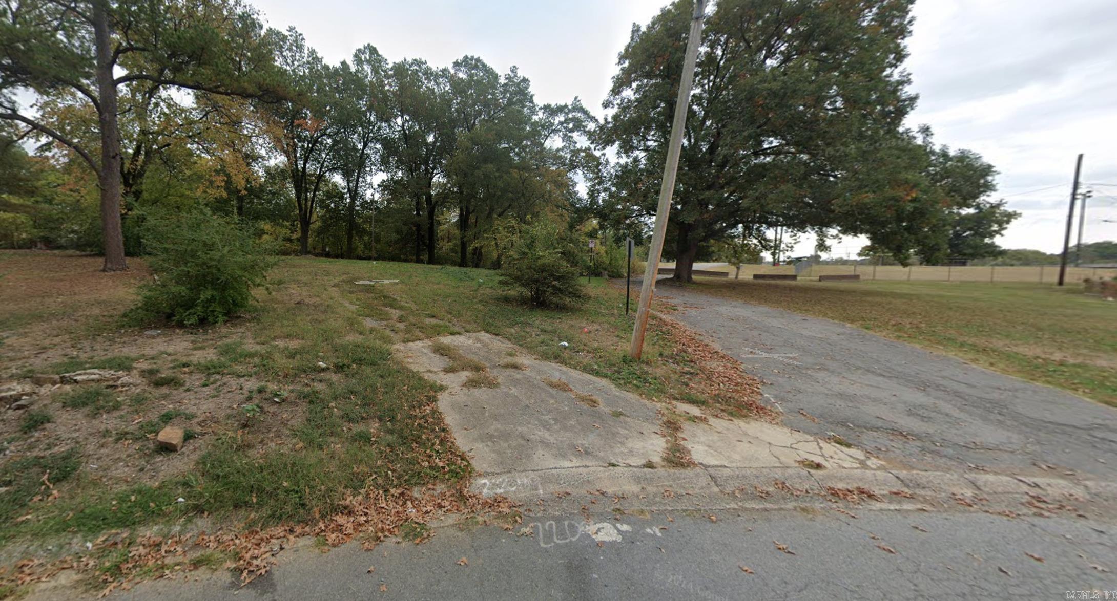 Photo 1 of 4 of 2209 Dennison Street land