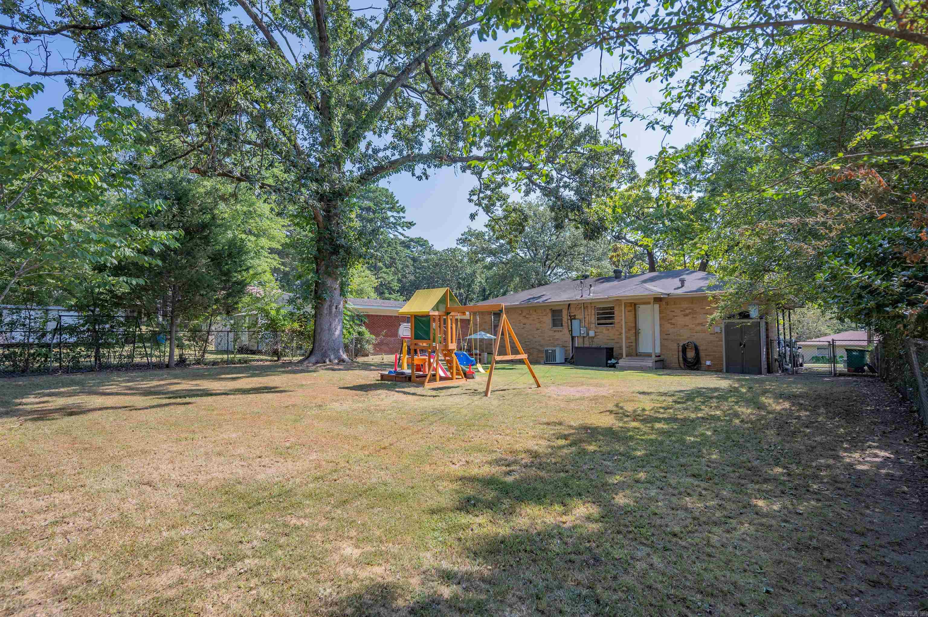 Photo 18 of 23 of 24 Bellemeade Drive house