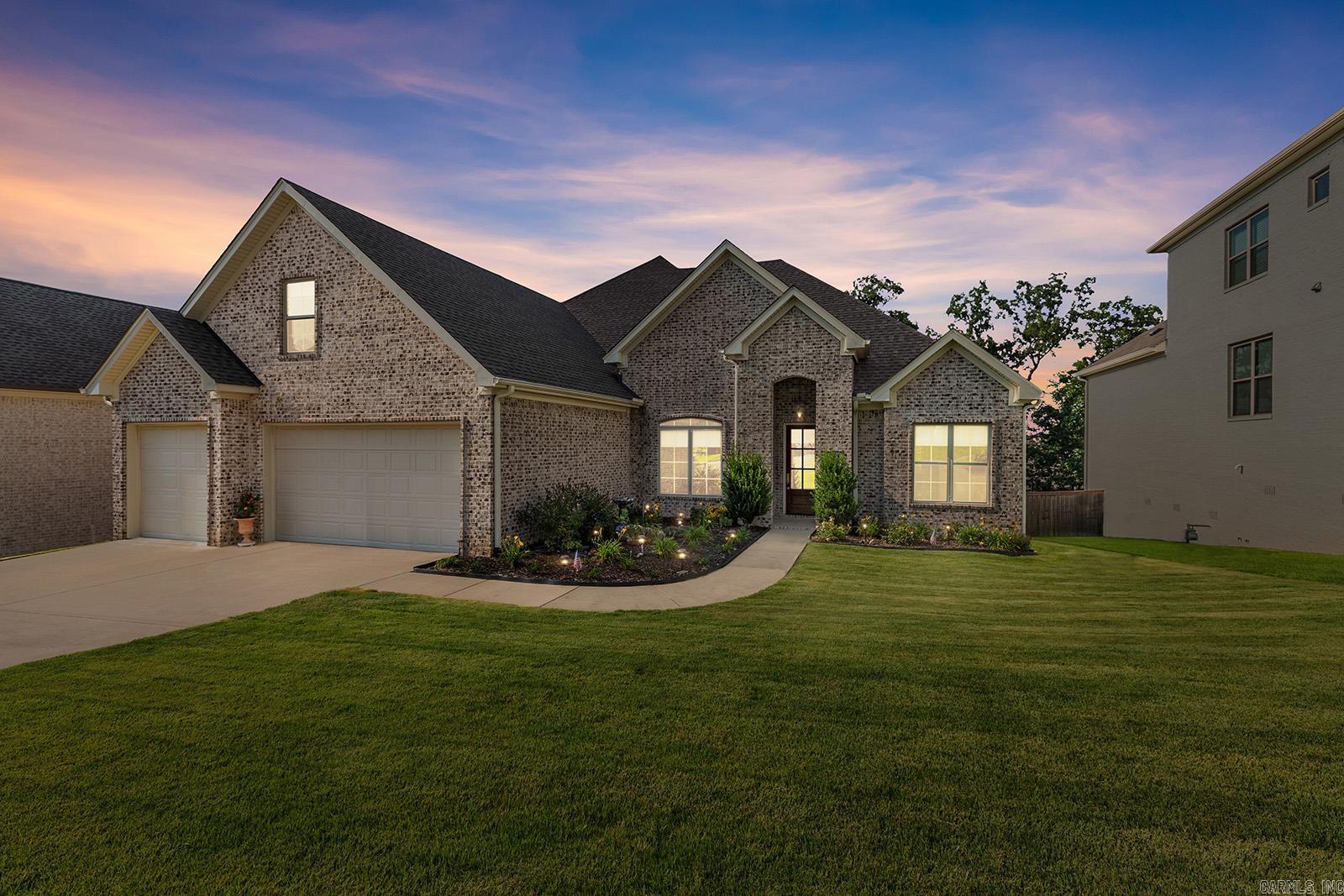 Photo 3 of 49 of 204 Clervaux Drive house