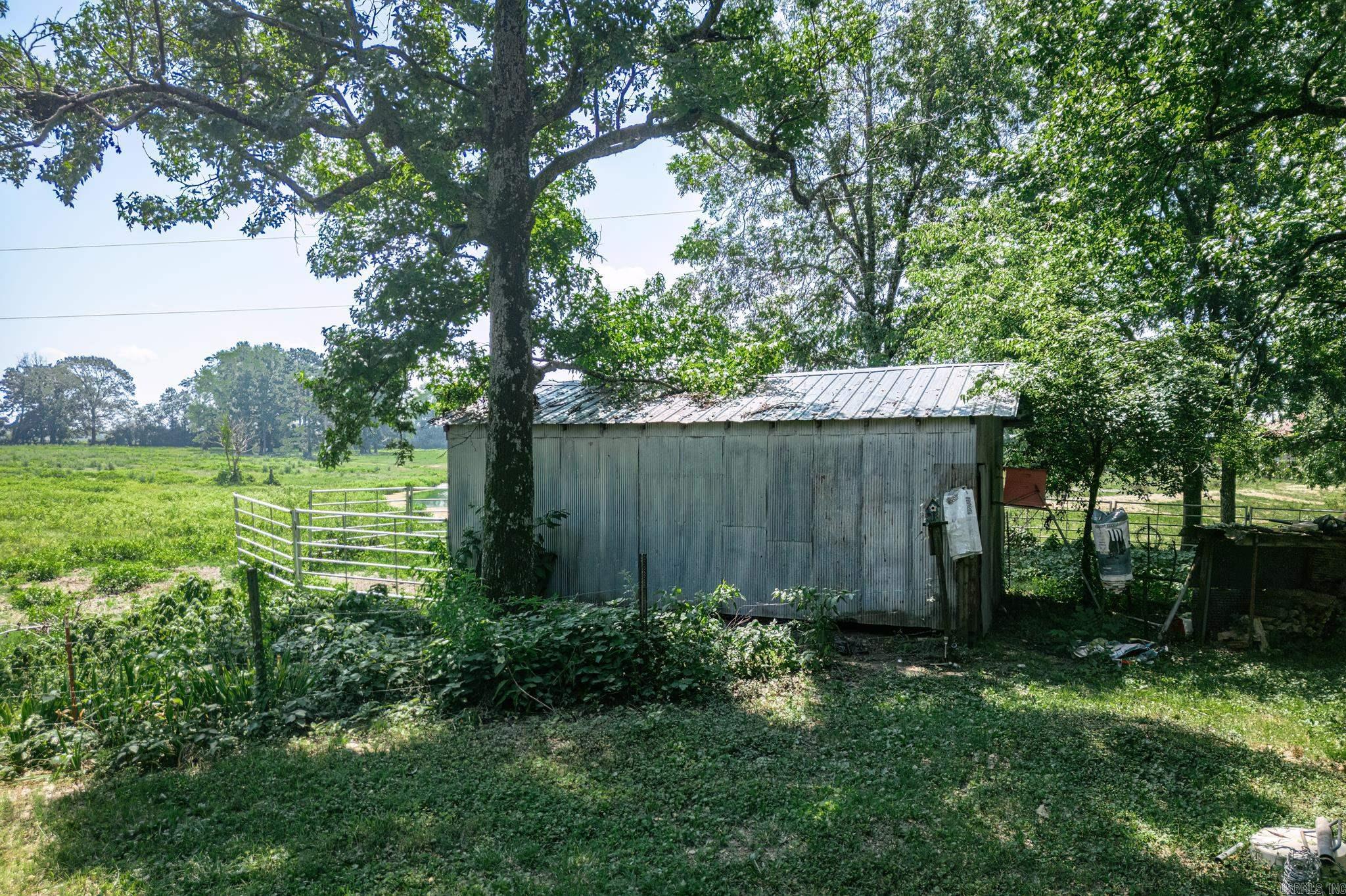 Photo 8 of 14 of 653 Zack Thomas Road house