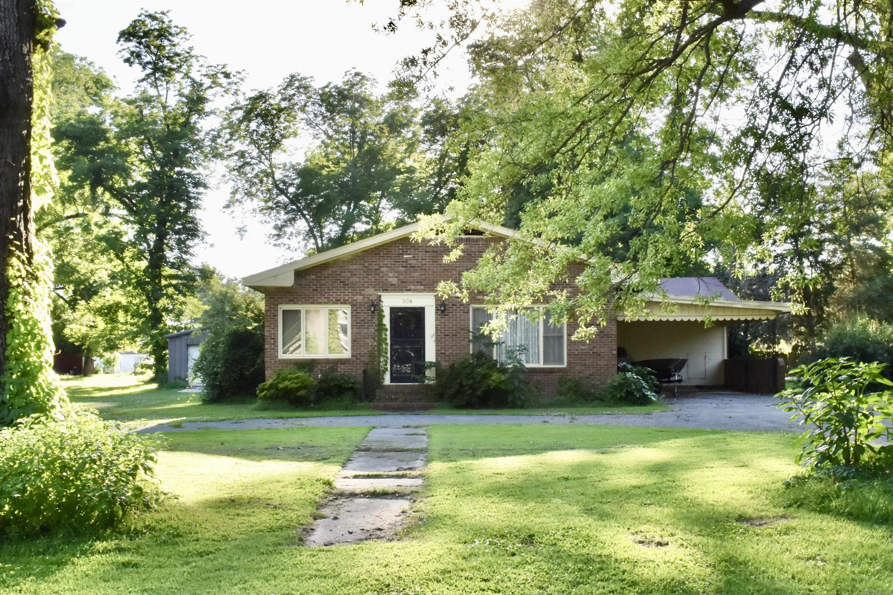 Photo 1 of 23 of 308 Elm Street house