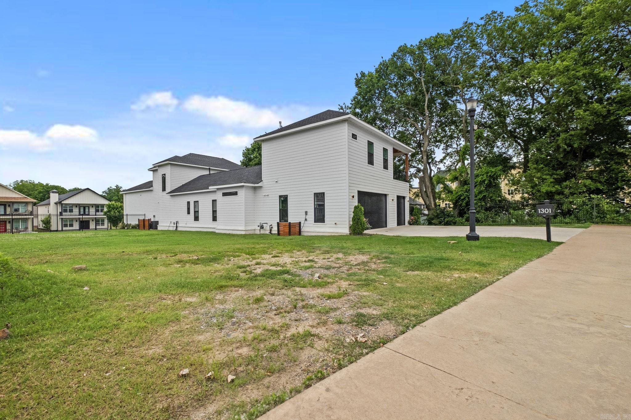 Photo 43 of 49 of 1301 Rockwater Ln house