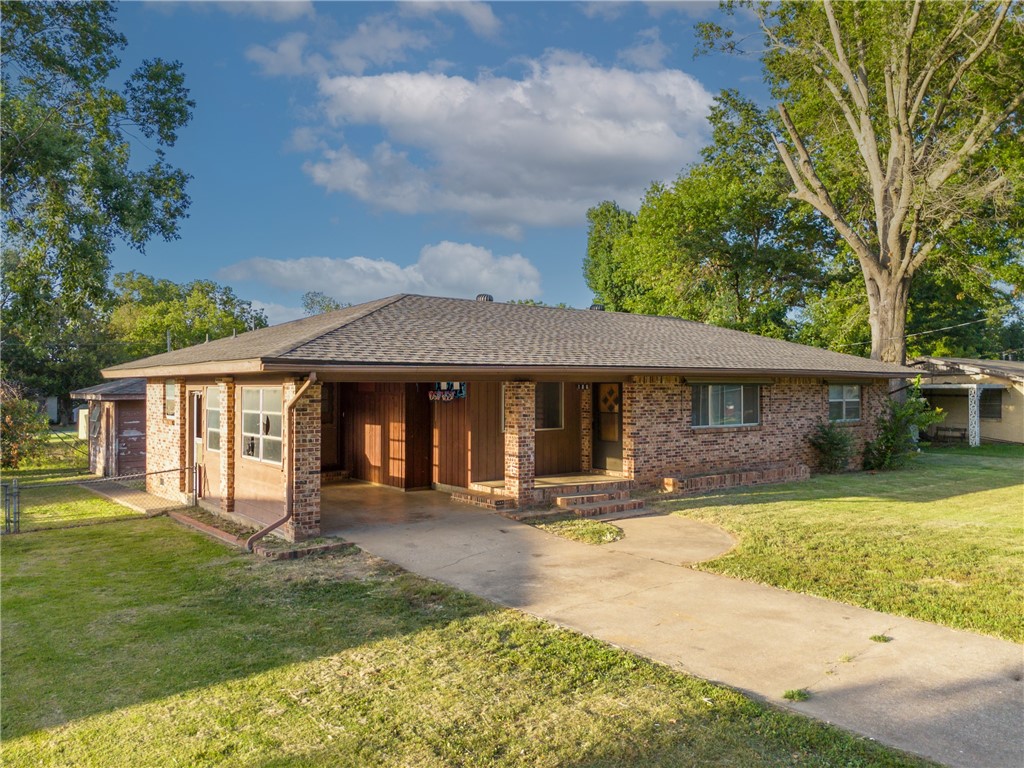 Photo 1 of 34 of 186 Van Dorn Street house