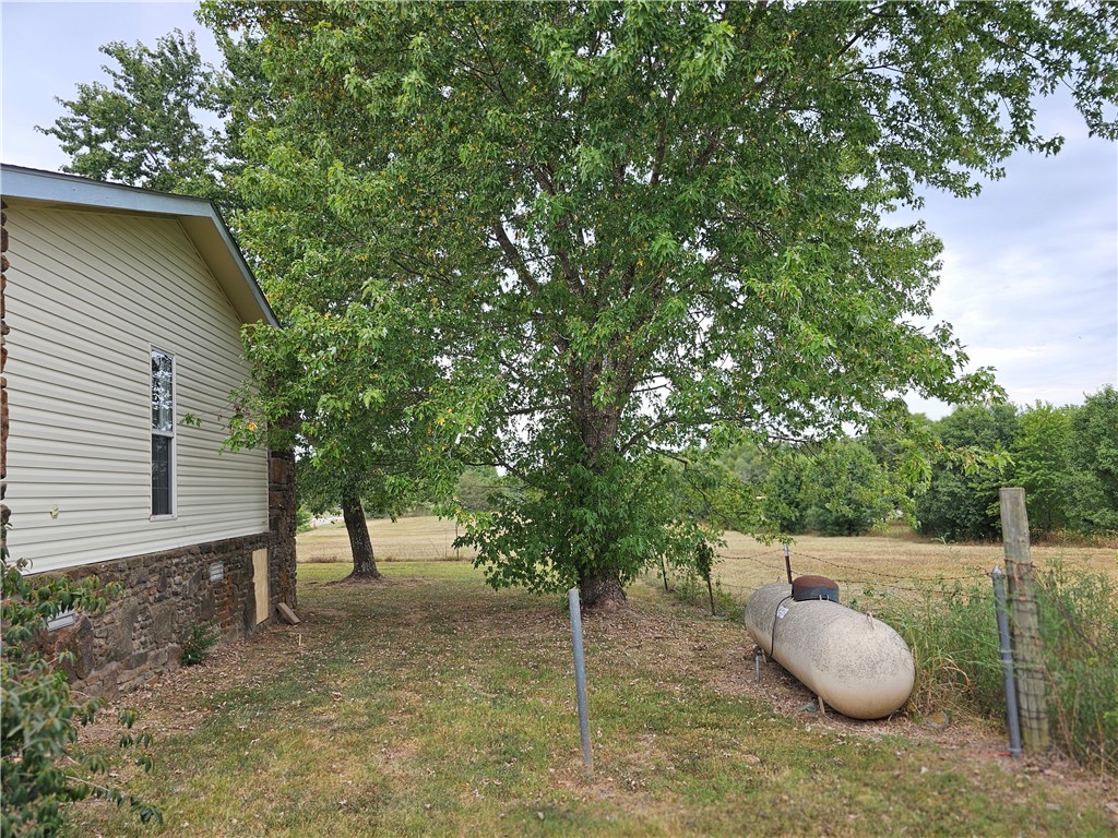 Photo 35 of 46 of 15728 Easterling Road house