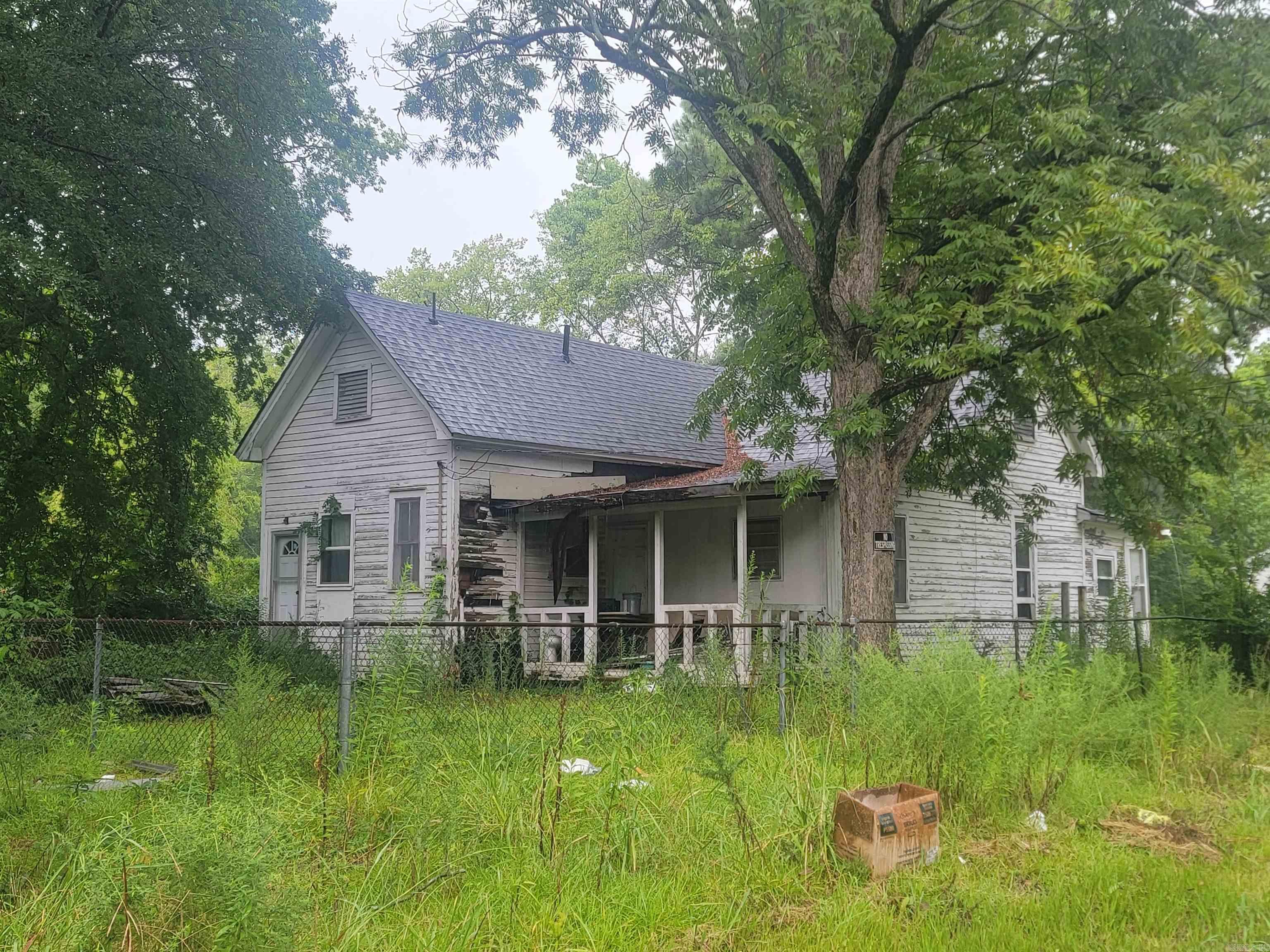 Photo 5 of 10 of 1500 W 17th Avenue house