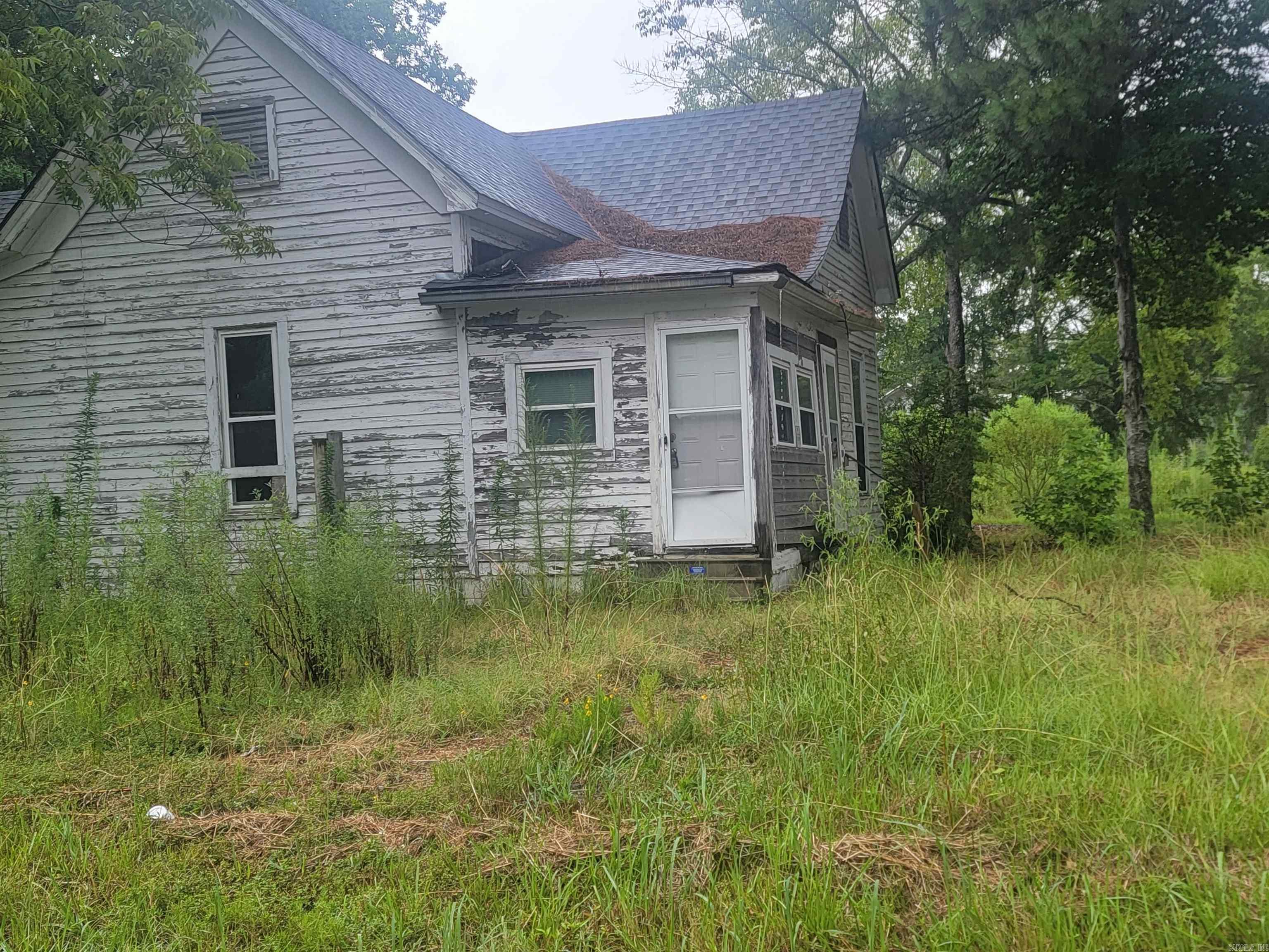 Photo 9 of 10 of 1500 W 17th Avenue house