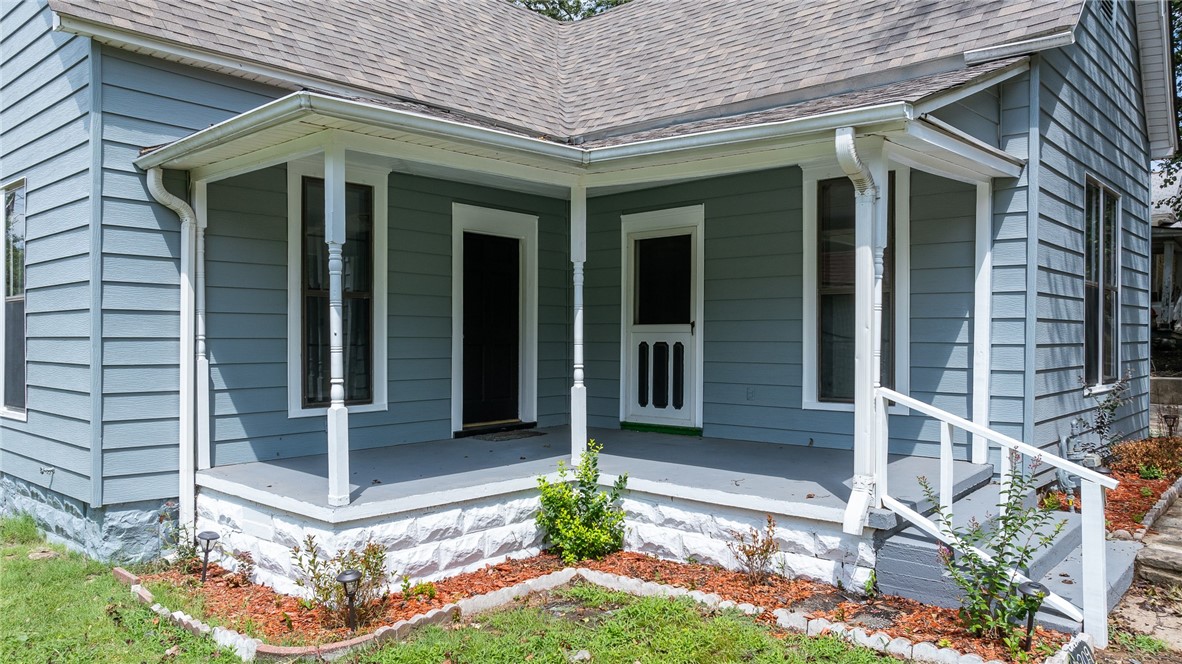 Photo 8 of 50 of 209 Cane Hill Street house