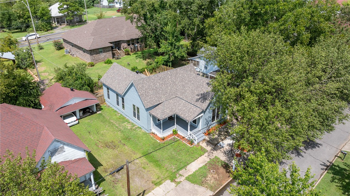 Photo 9 of 50 of 209 Cane Hill Street house