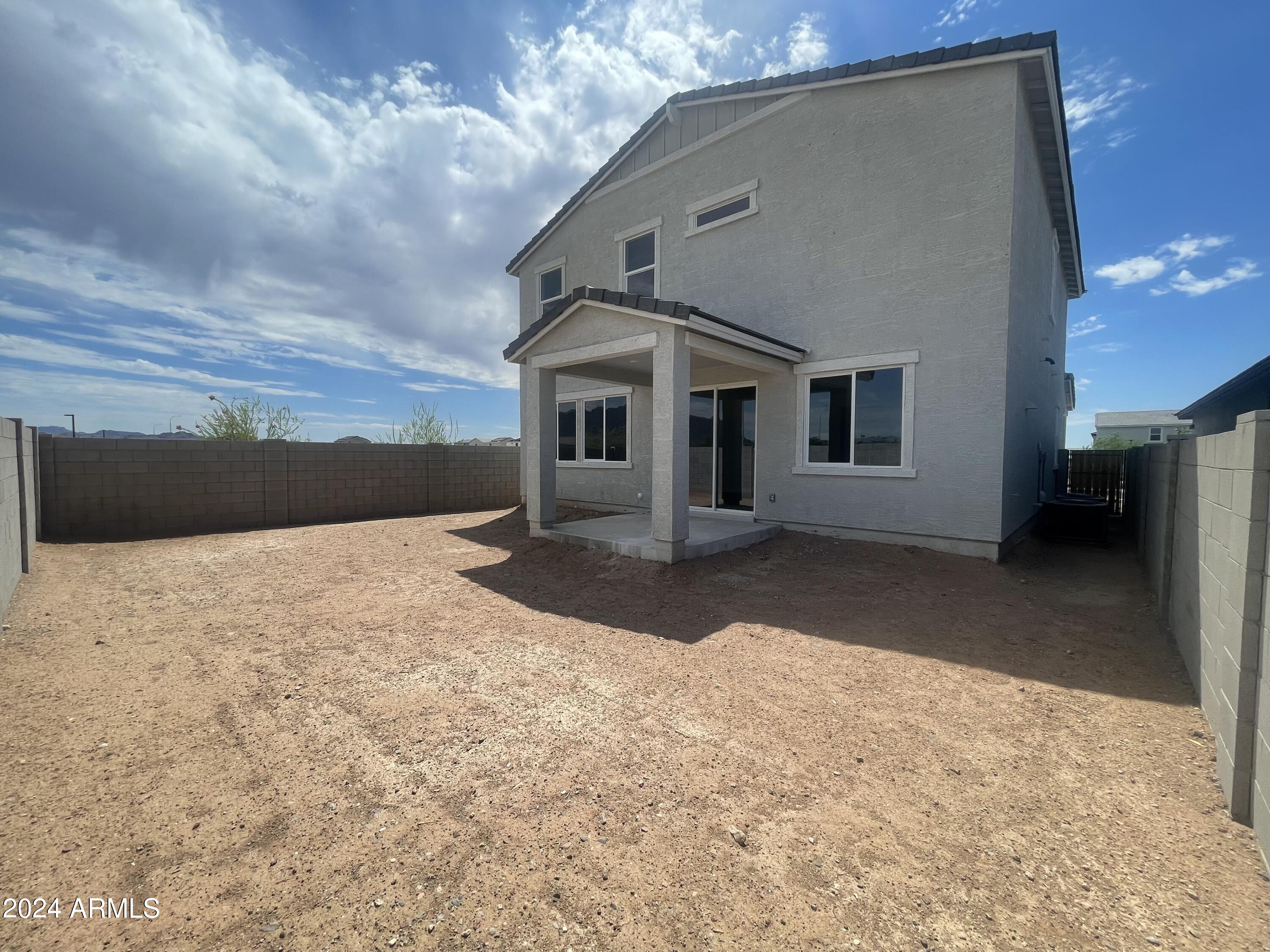 Photo 5 of 11 of 2562 E BOULDER Avenue house