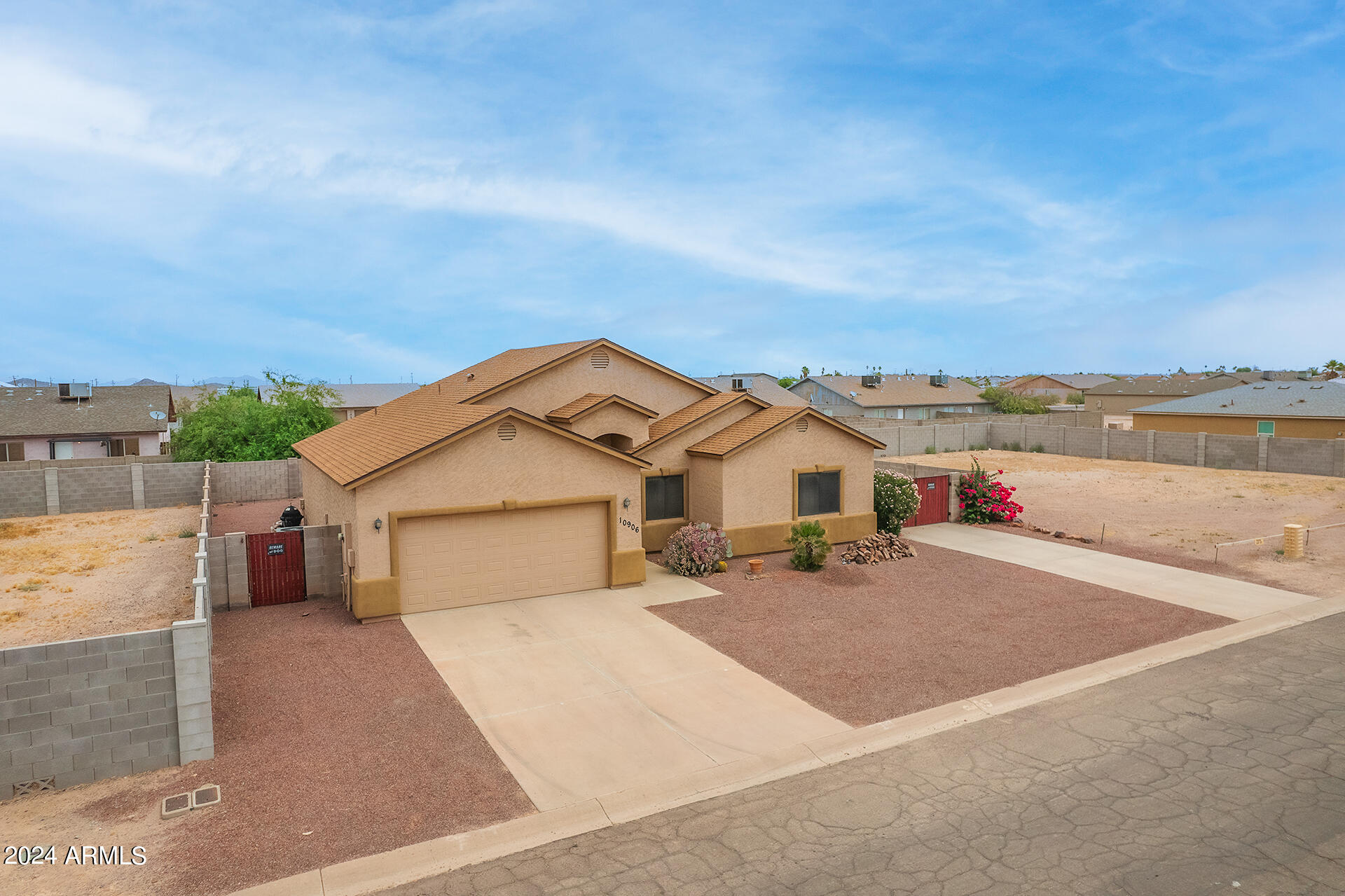 Photo 2 of 42 of 10906 W ARVADA Drive house