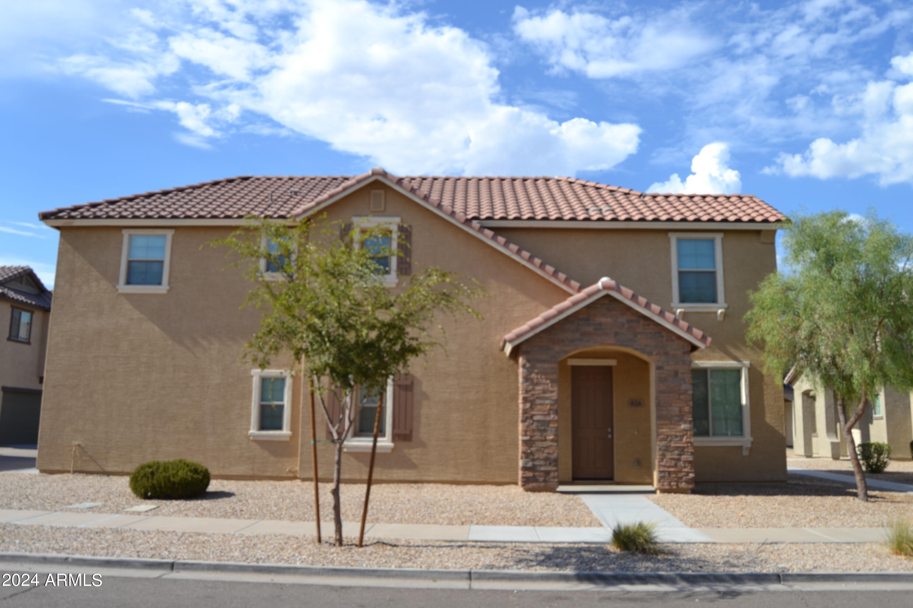 Photo 2 of 37 of 828 E AGUA FRIA Lane house