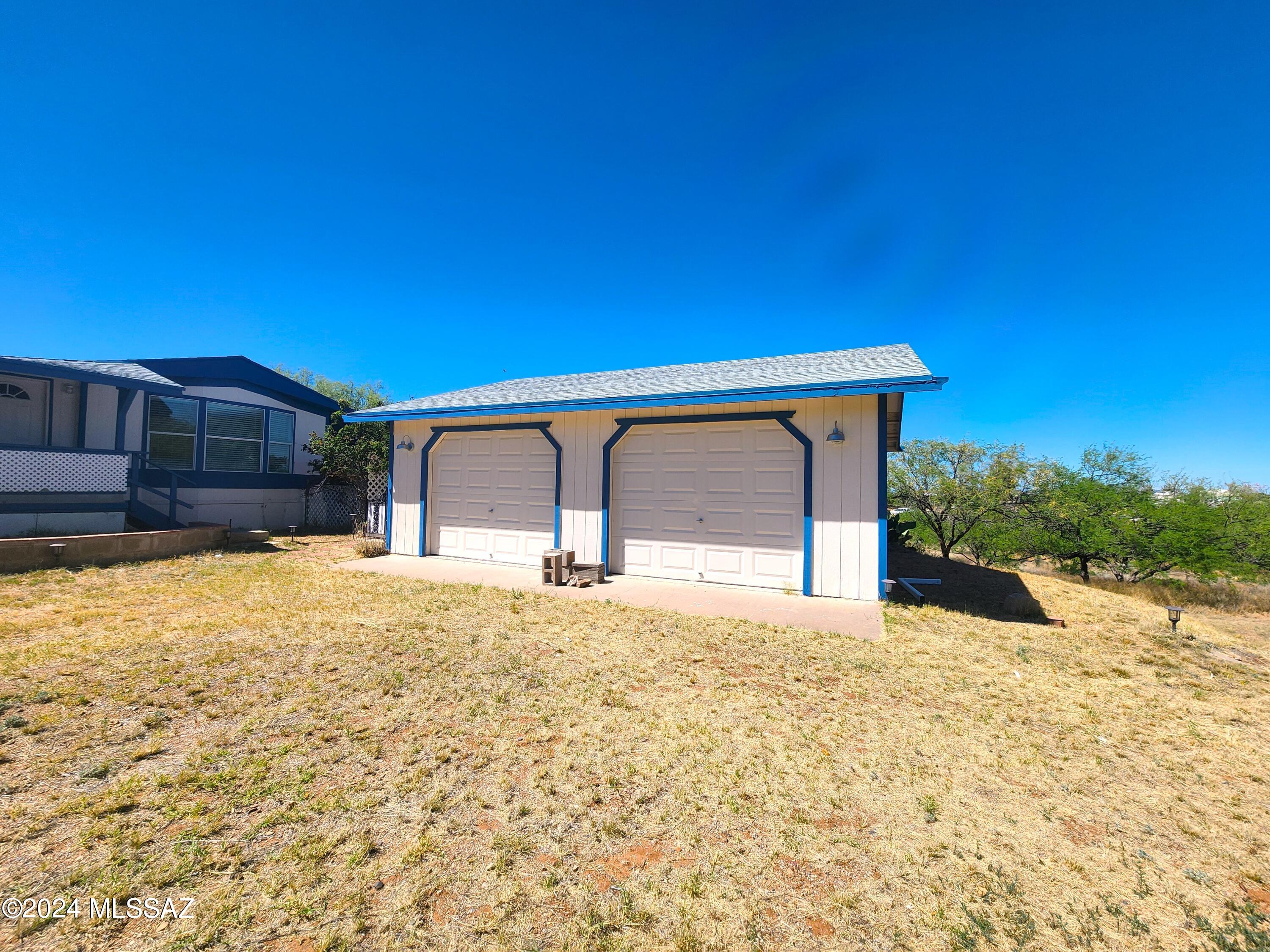 Photo 7 of 29 of 16805 S Cherokee Trail mobile home