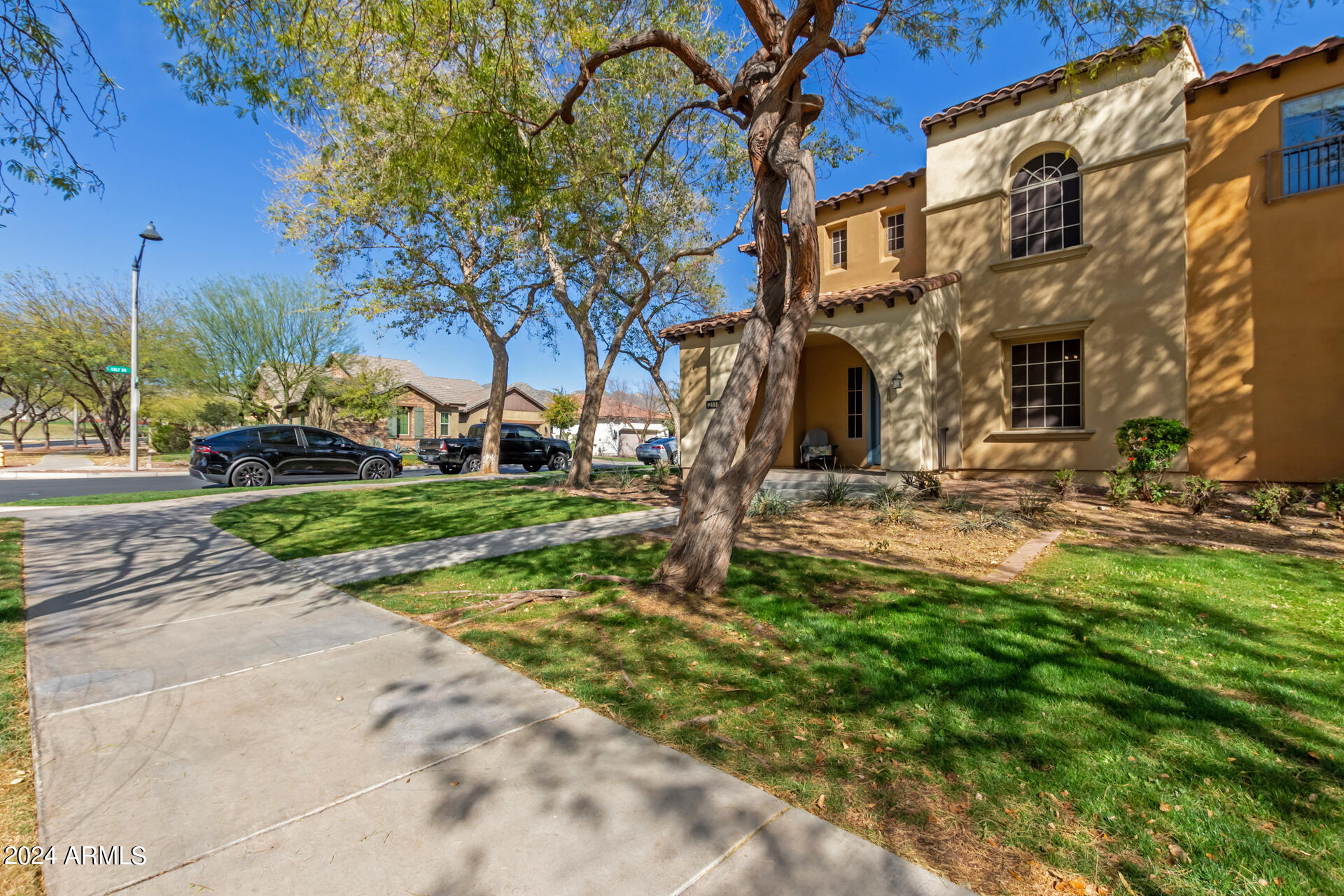 Photo 5 of 82 of 21182 W SUNRISE Lane townhome