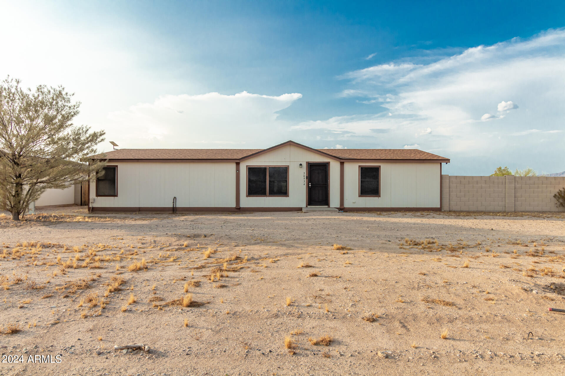 Photo 6 of 31 of 30934 W ROOSEVELT Street mobile home