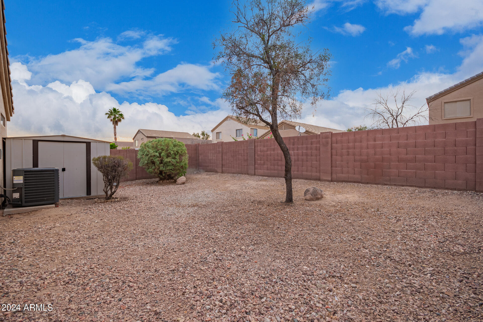 Photo 31 of 35 of 23928 W DESERT BLOOM Street house