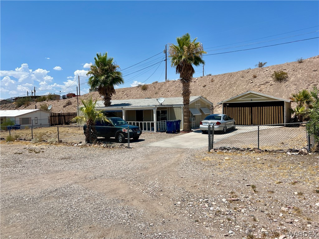 Photo 3 of 20 of 3169 Locust Boulevard mobile home