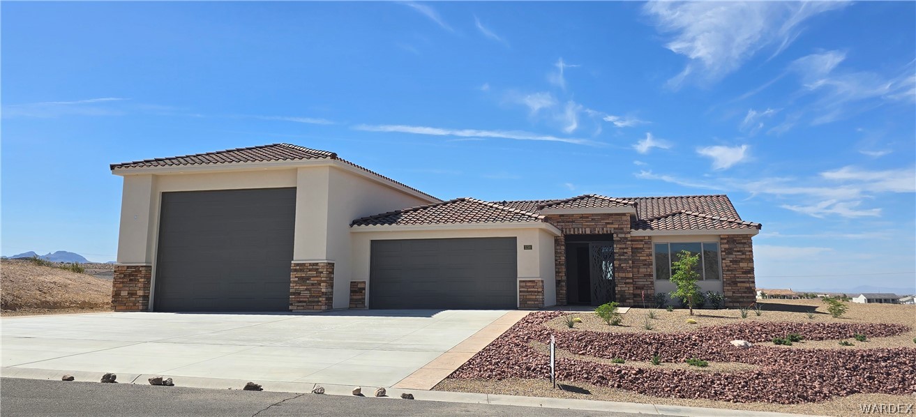 Photo 1 of 48 of 3150 Canyon De Chelly Drive house