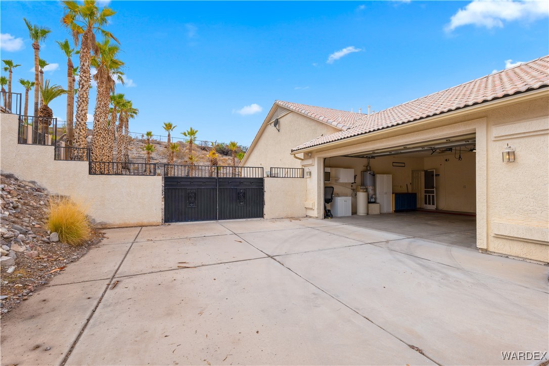 Photo 47 of 70 of 2886 Desert Vista Drive house