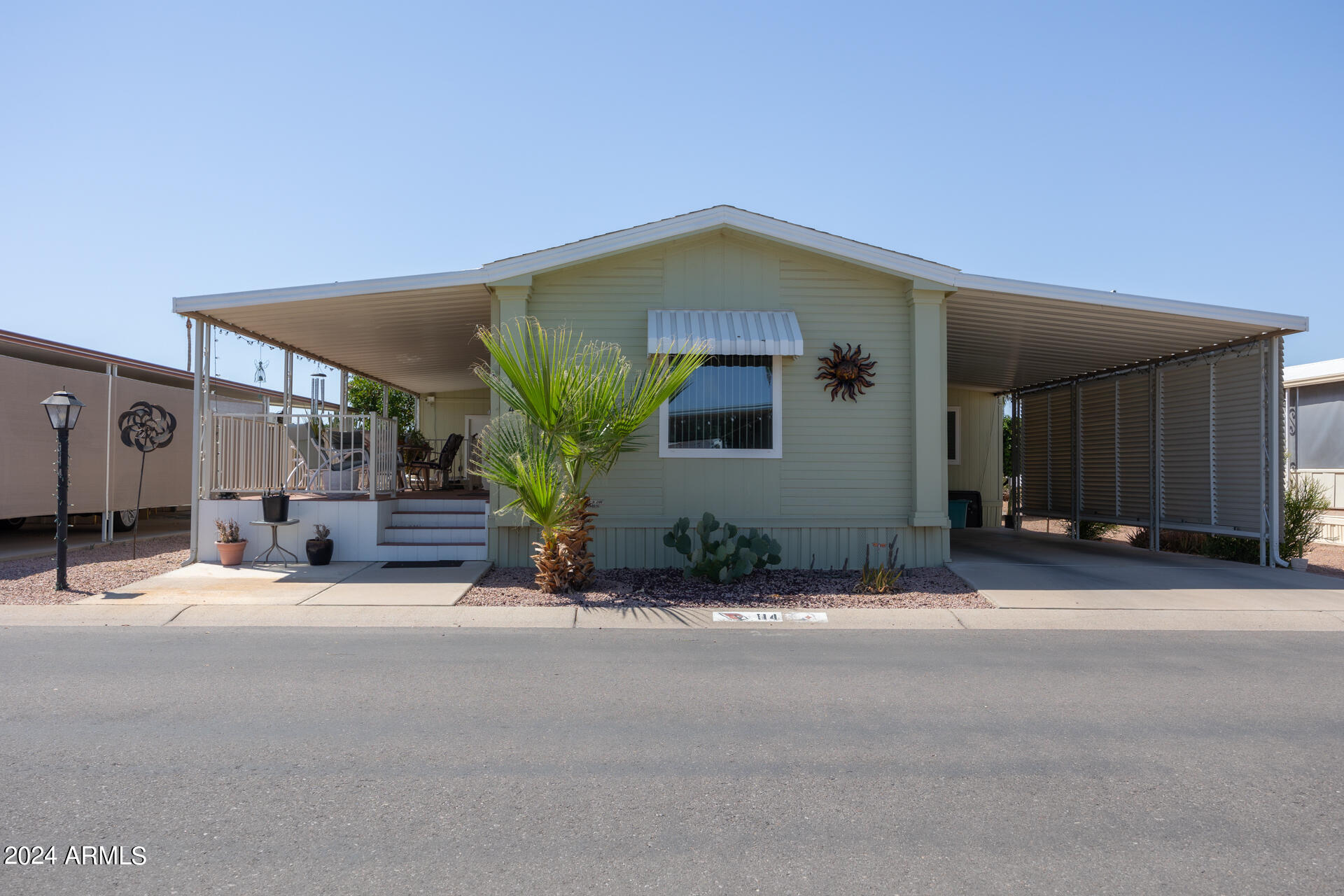 Photo 1 of 39 of 450 W SUNWEST Drive 114 mobile home