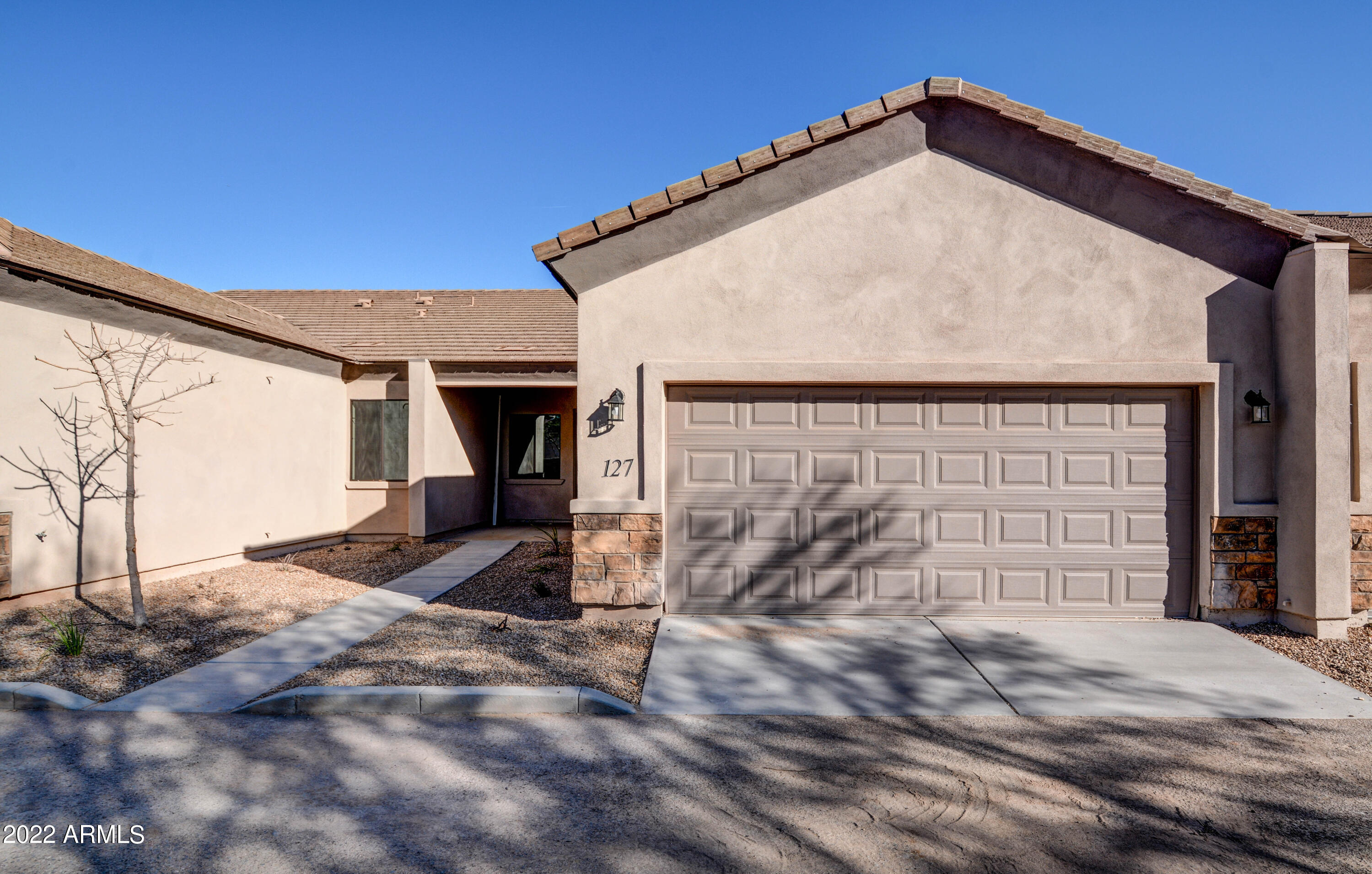 Photo 2 of 28 of 846 N PUEBLO Drive 134 townhome