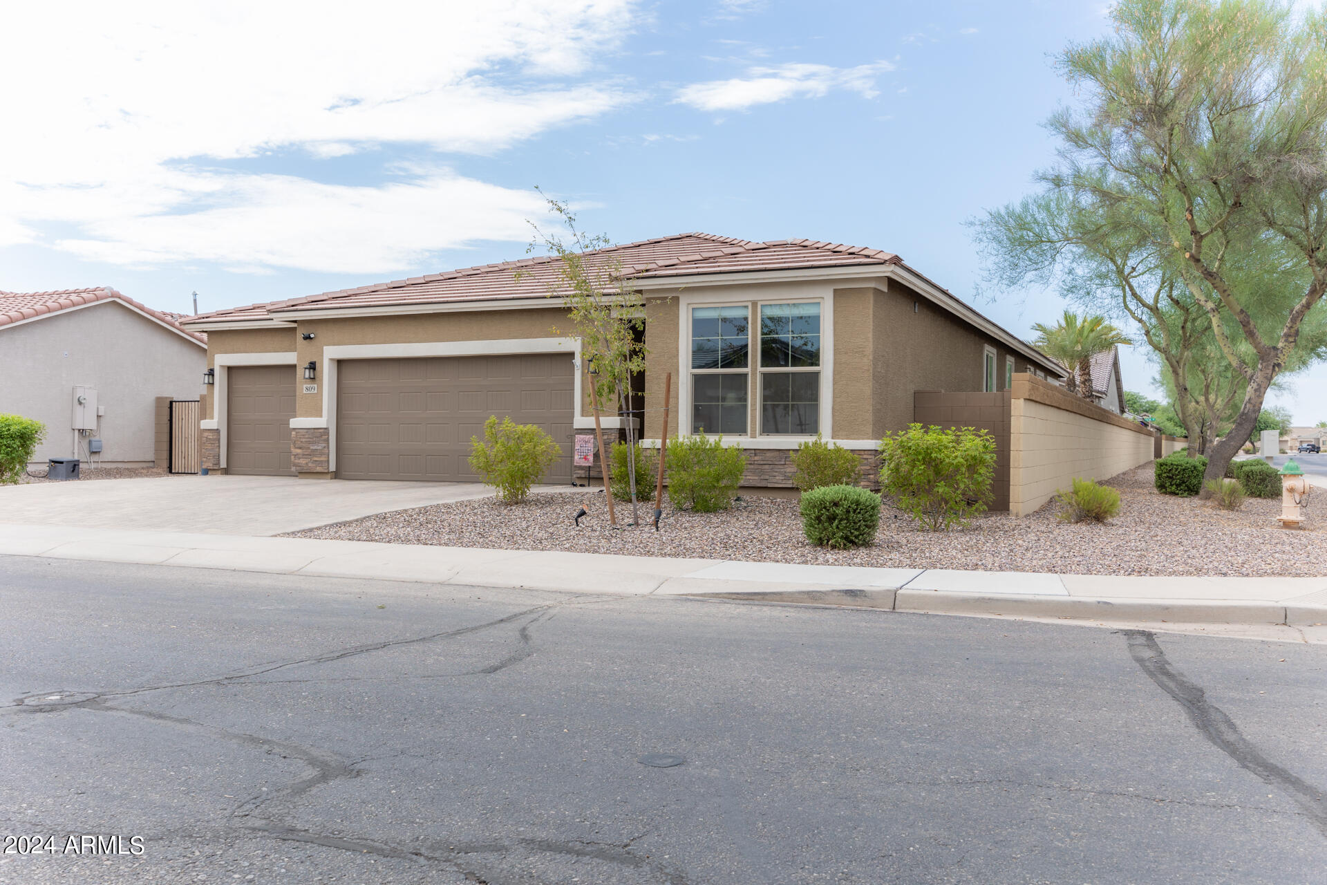 Photo 4 of 43 of 809 W PALO VERDE Drive house