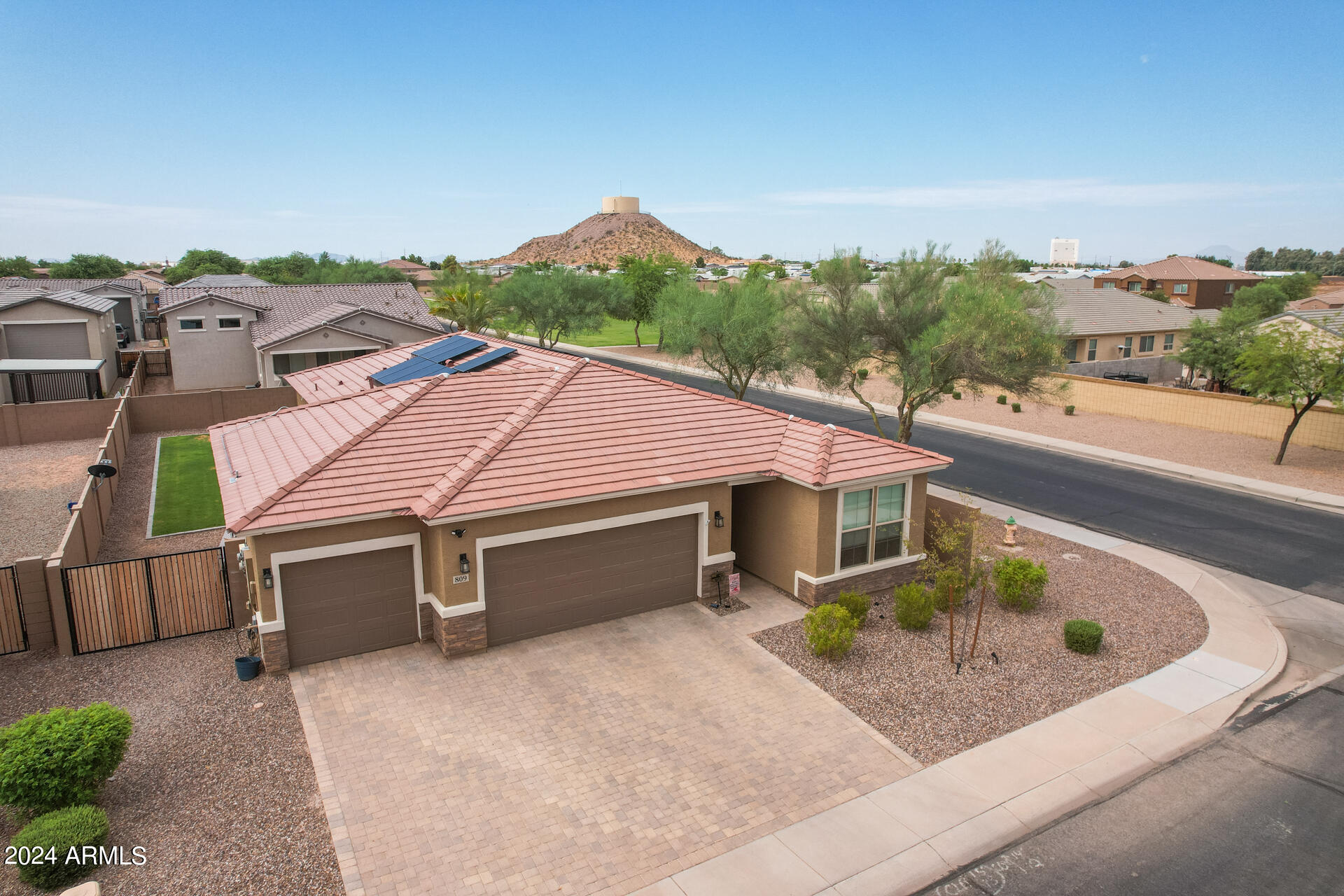 Photo 41 of 43 of 809 W PALO VERDE Drive house