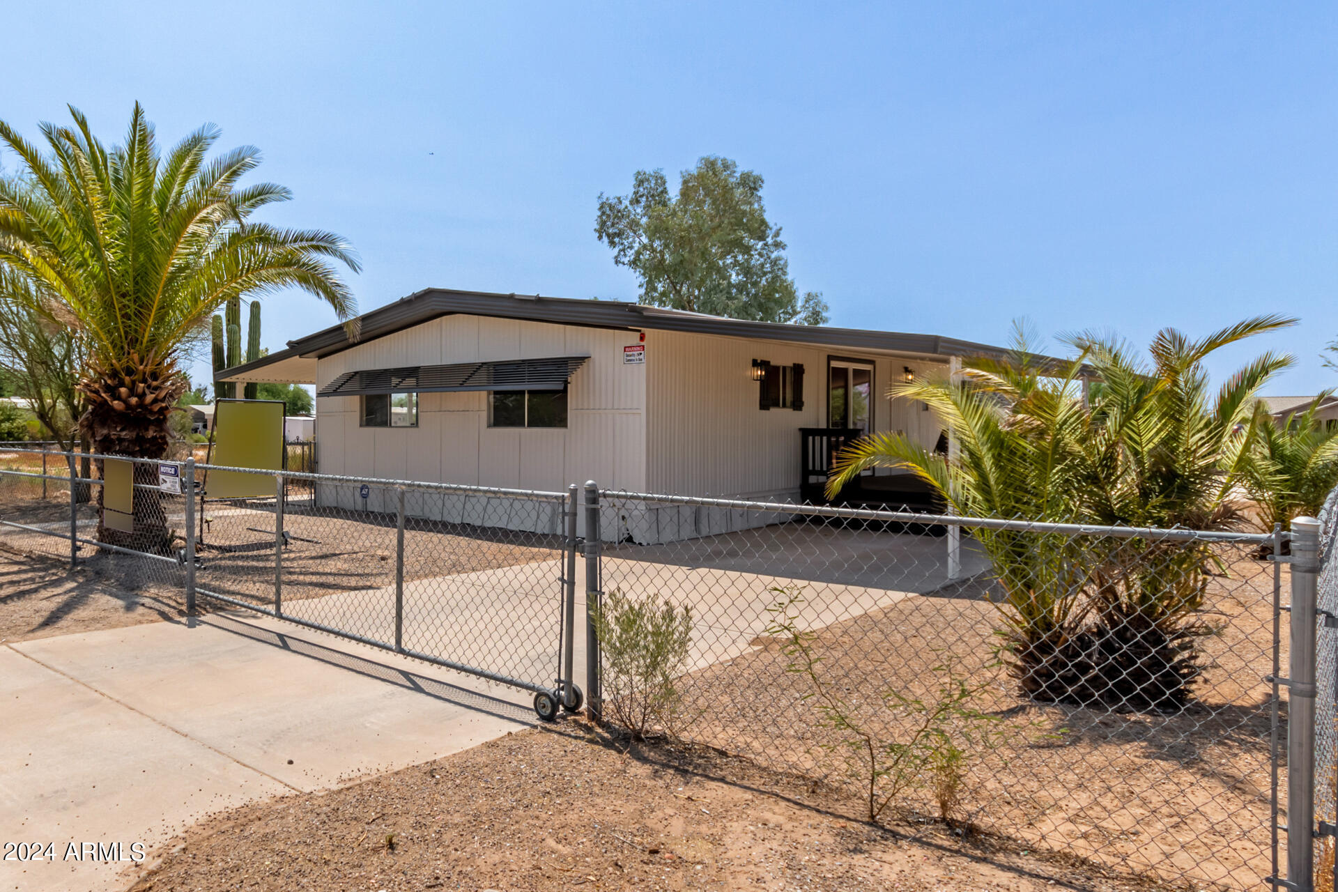 Photo 6 of 26 of 18739 W PALM Avenue mobile home