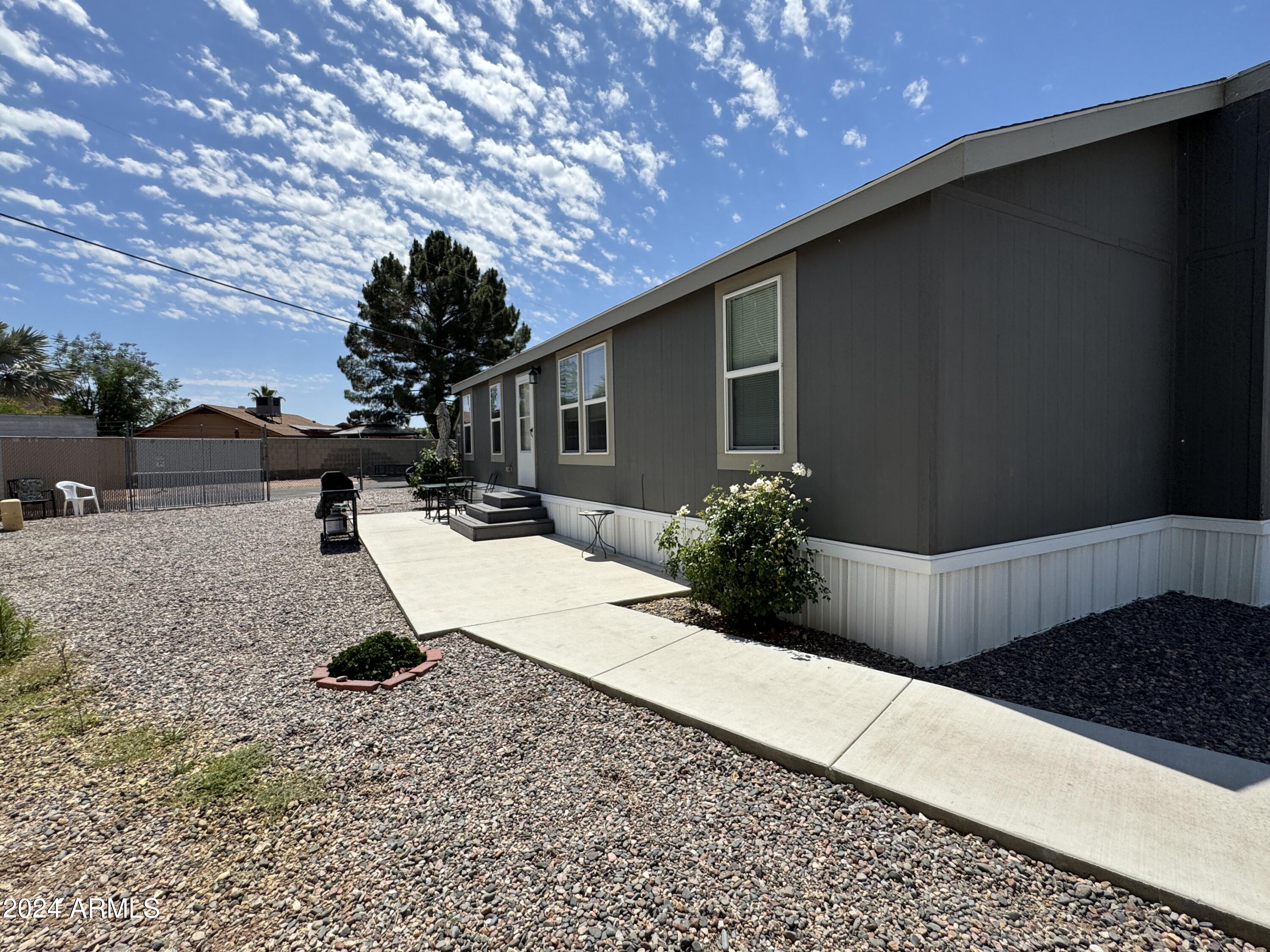 Photo 14 of 14 of 555 W Warner Road 4 mobile home