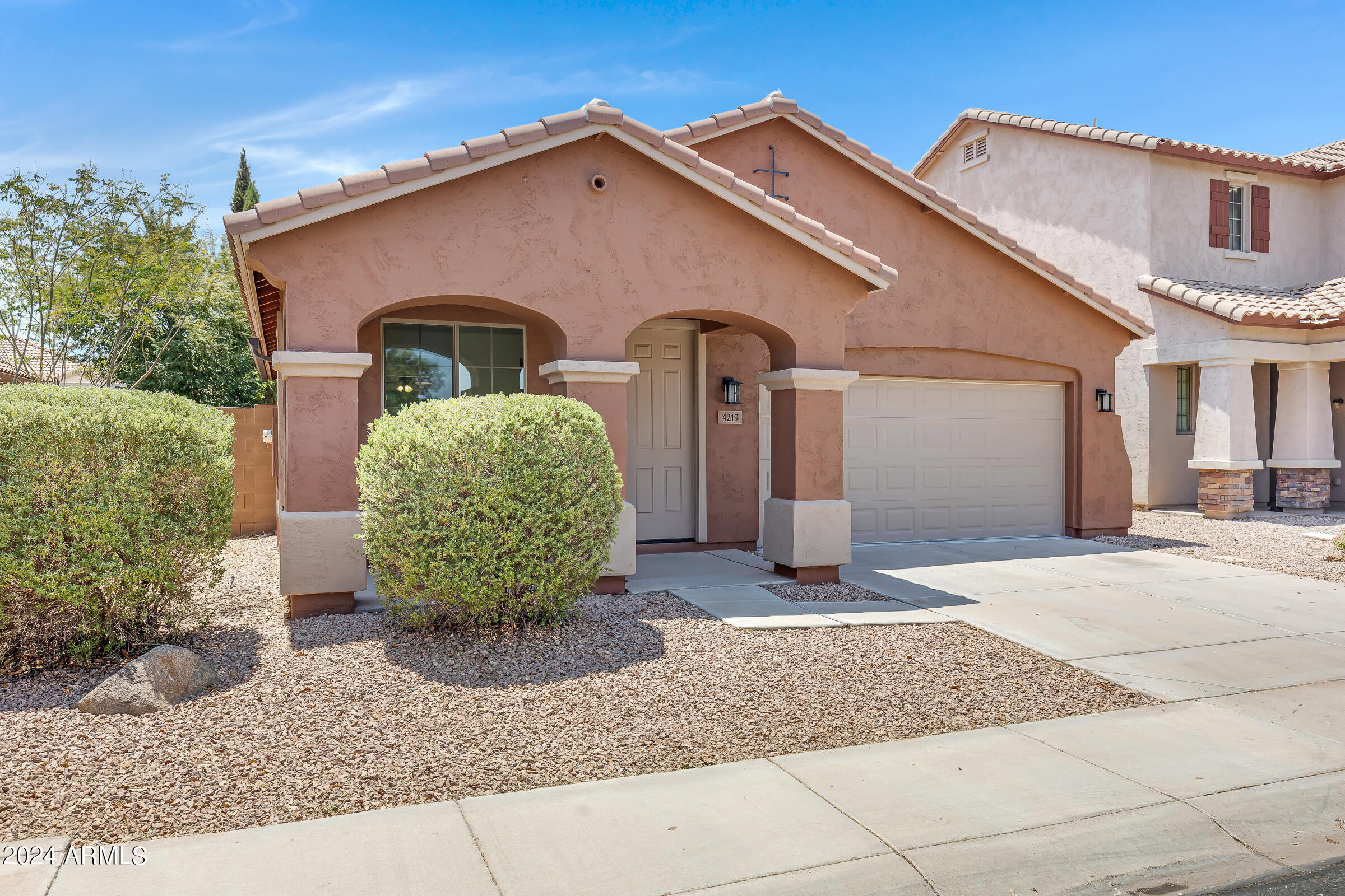 Photo 3 of 30 of 4219 E DESERT SANDS Place house