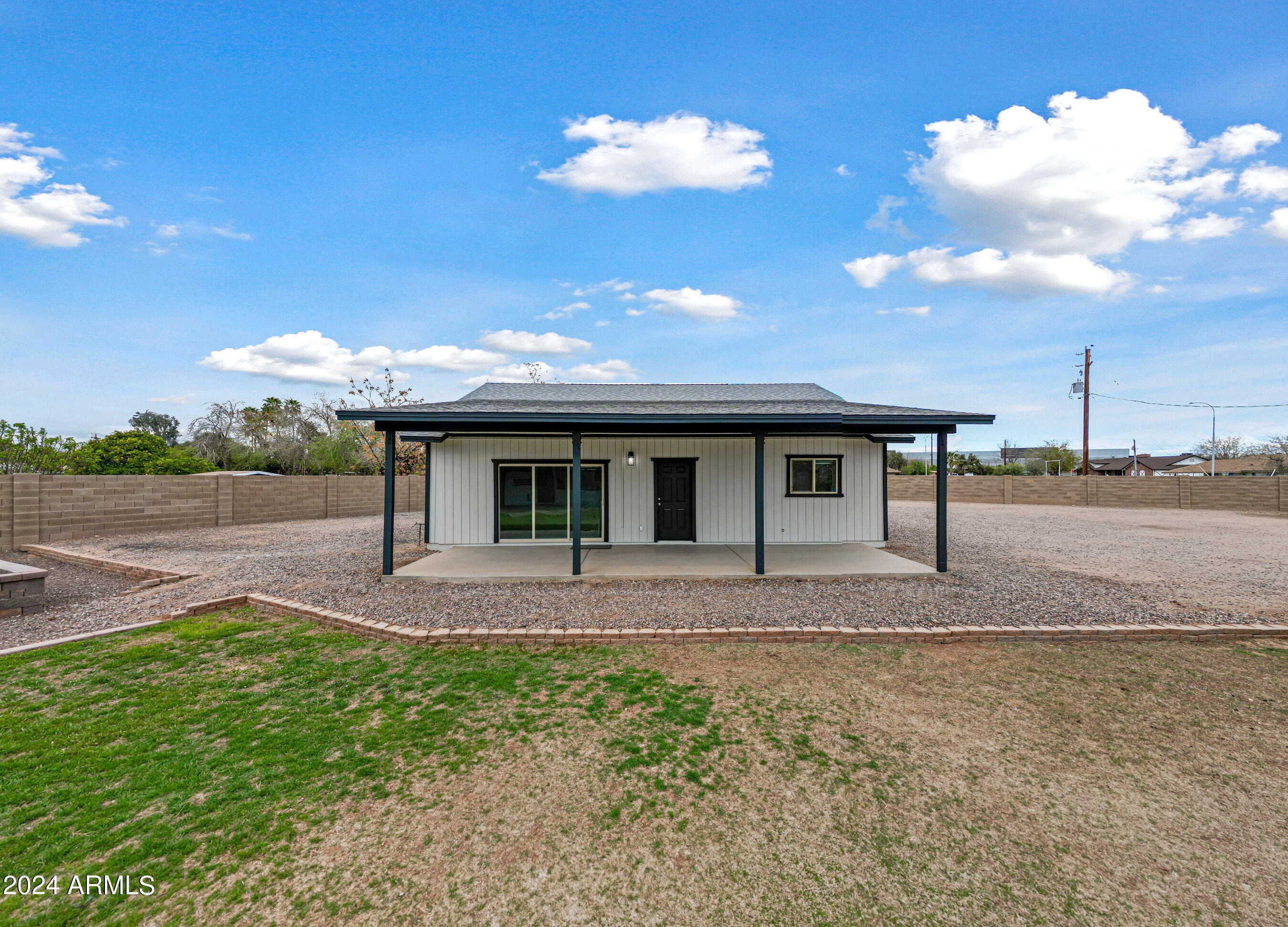 Photo 87 of 130 of 394 E REDFIELD Road house