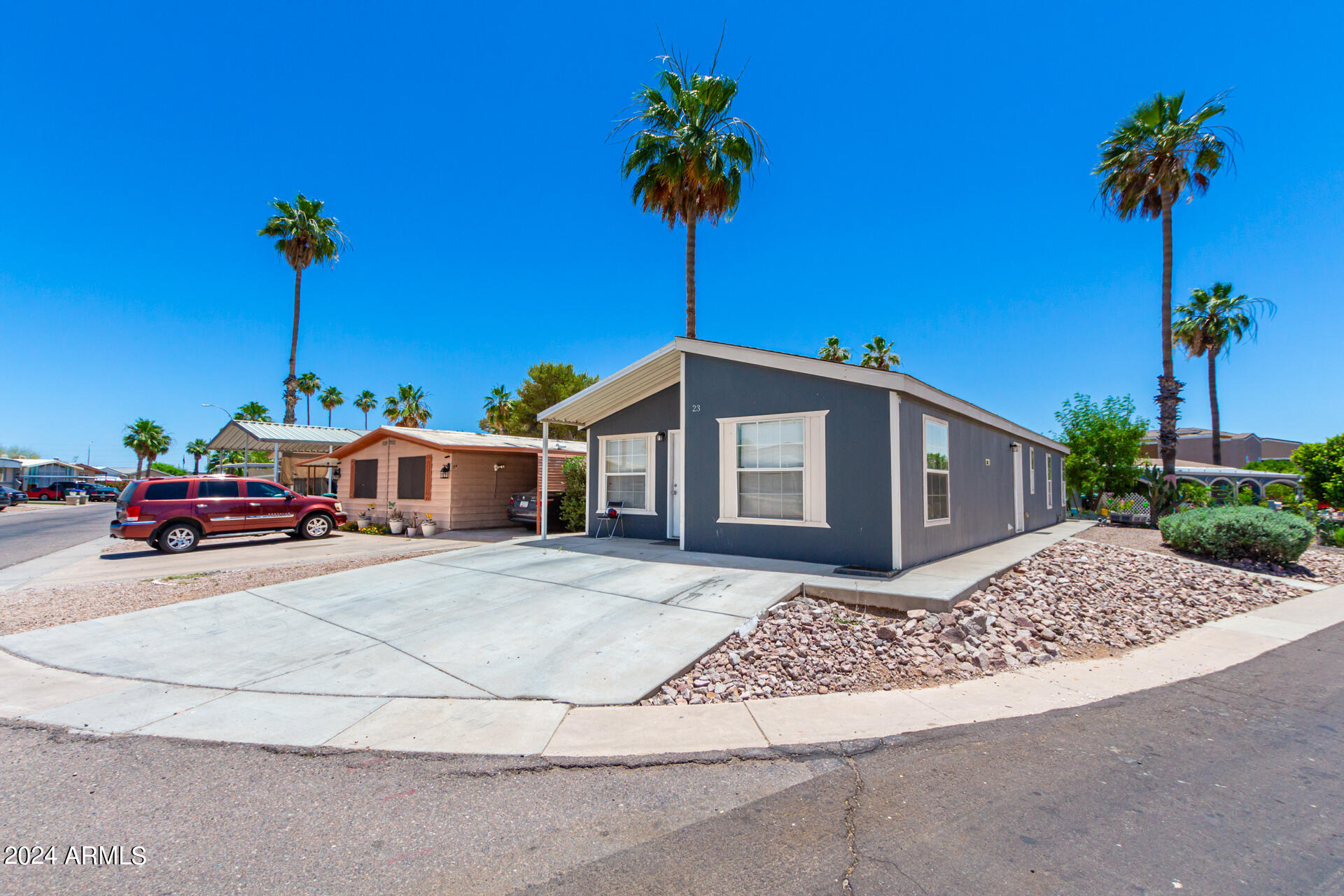 Photo 4 of 52 of 1650 S ARIZONA Avenue 23 mobile home