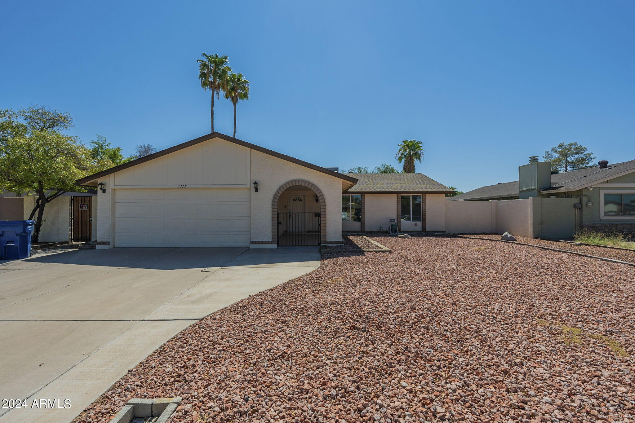 Photo 1 of 40 of 1605 W PALOMINO Drive house