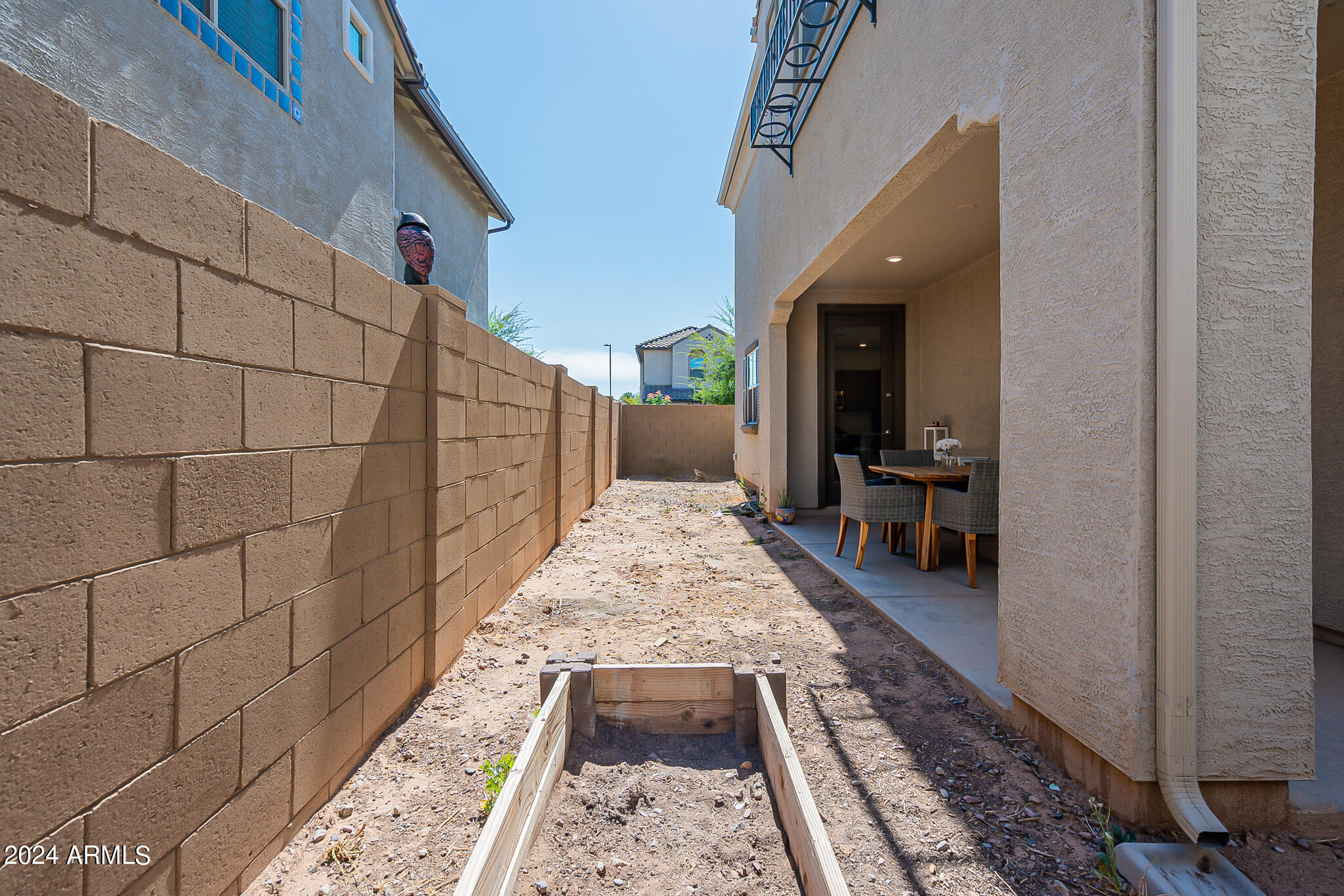 Photo 33 of 48 of 1178 E SABINO Drive house