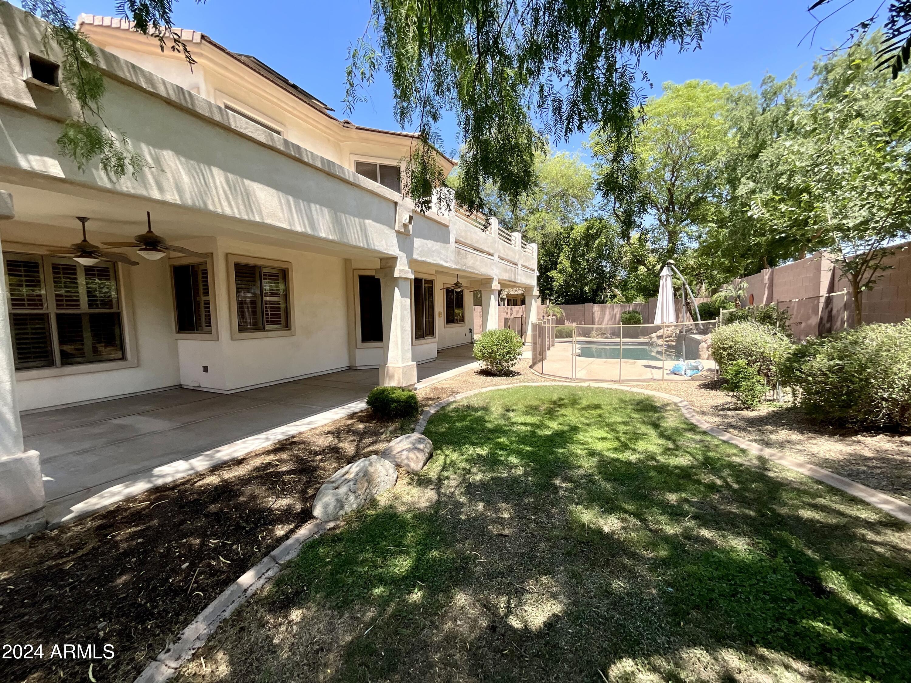 Photo 6 of 14 of 1707 E CAROB Drive house